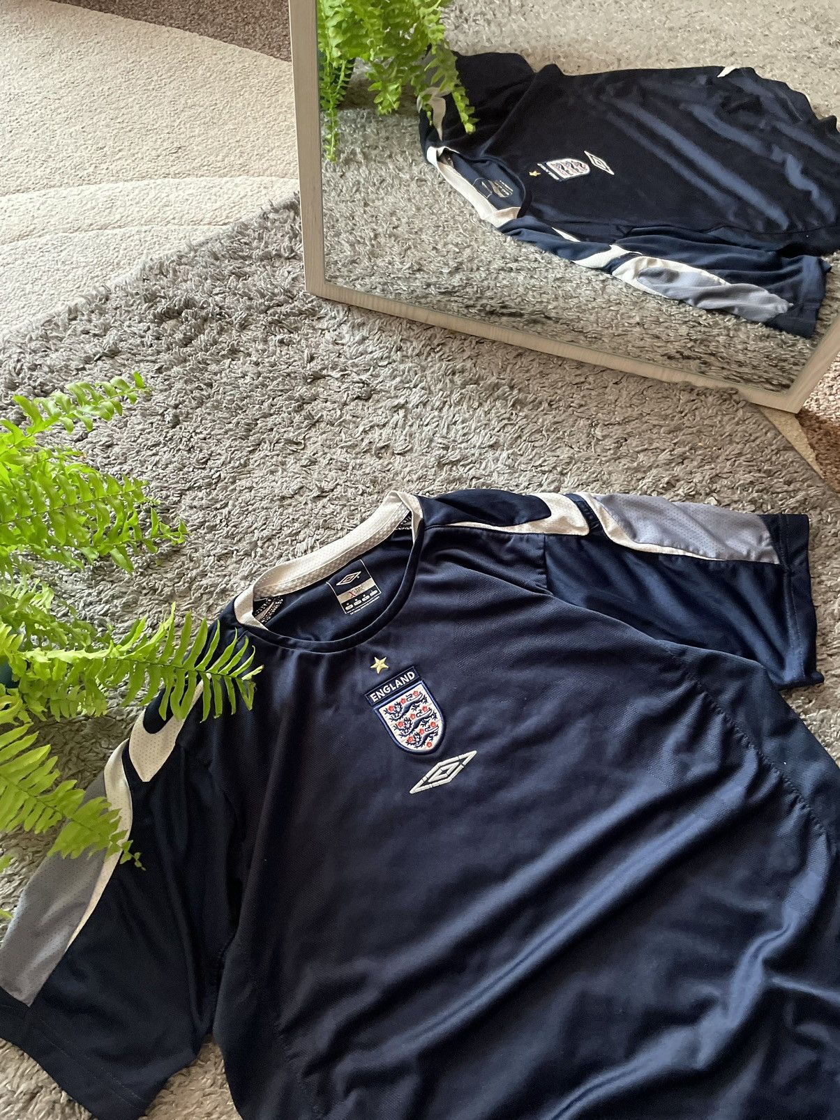 Umbro × Vintage 00s Umbro Soccer Jersey England Logo Rare Streetwear Size US M / EU 48-50 / 2 - 3 Thumbnail