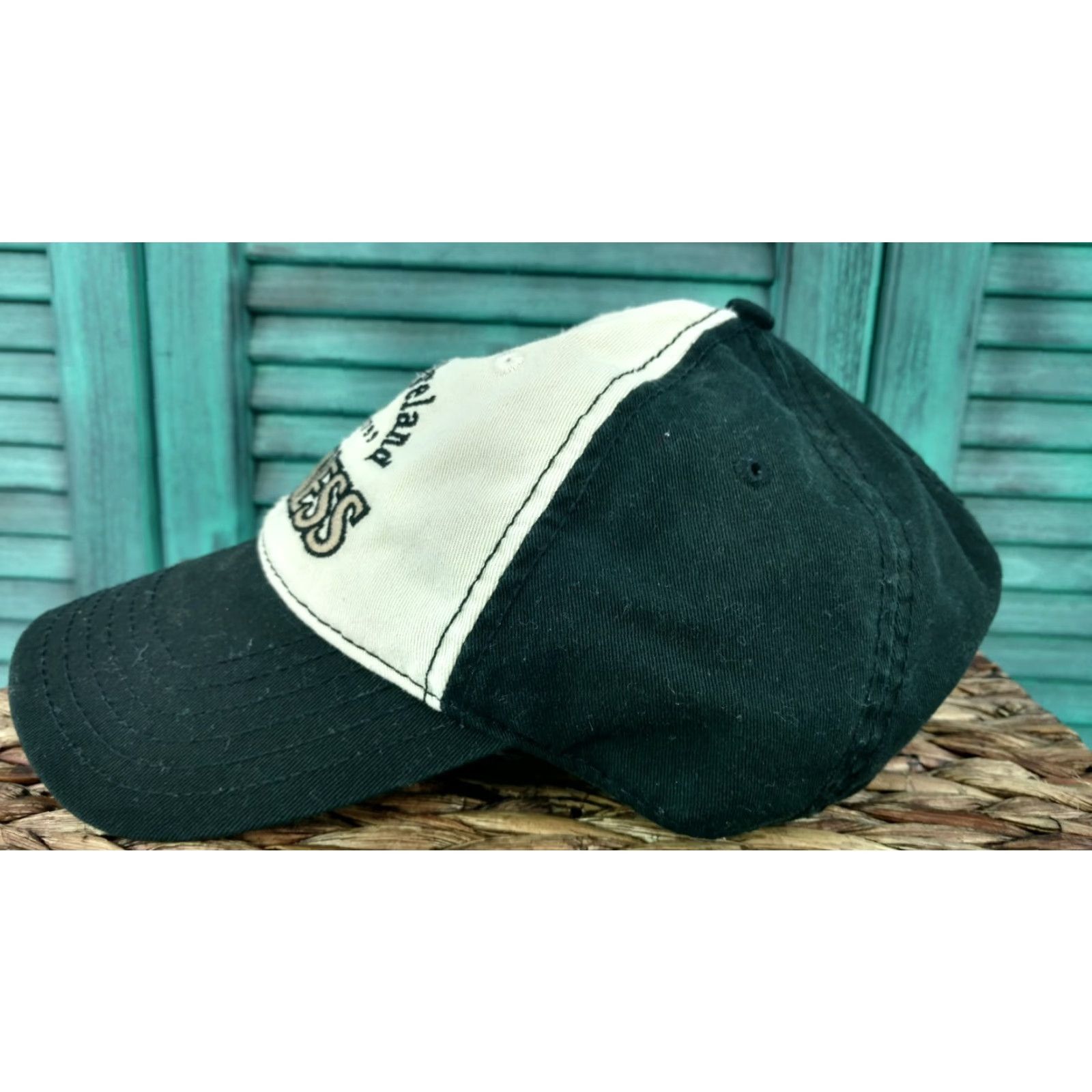 Vintage Guinness Draught Beers Adjustable Black Strapback Cap Hat Mens Baseball Cap Shirt/Hat Size ONE SIZE - 2 Thumbnail