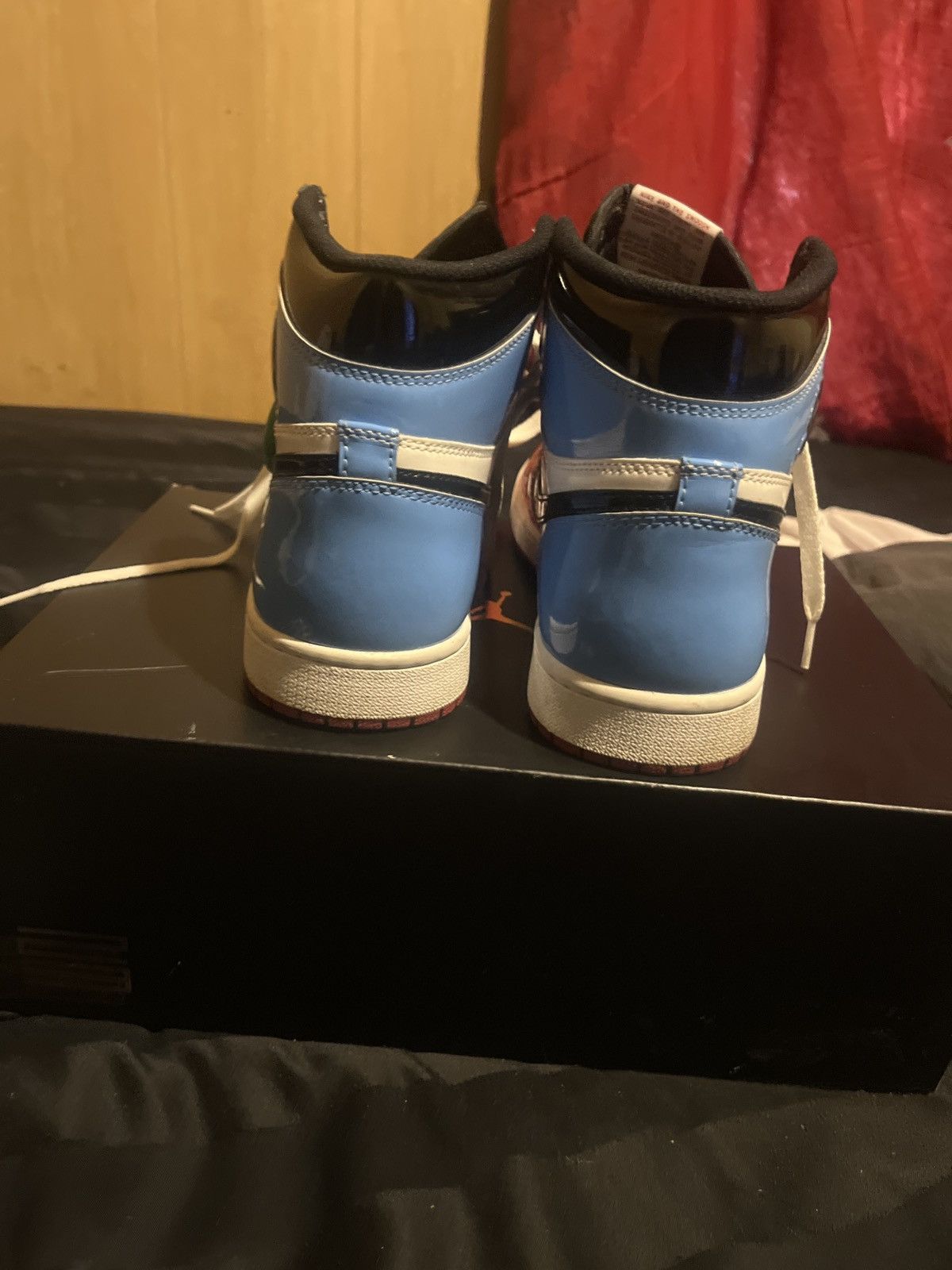 Jordan Brand Jordan 1 Retro High “Fearless UNC Chicago Size US 10.5 / EU 43-44 - 4 Thumbnail