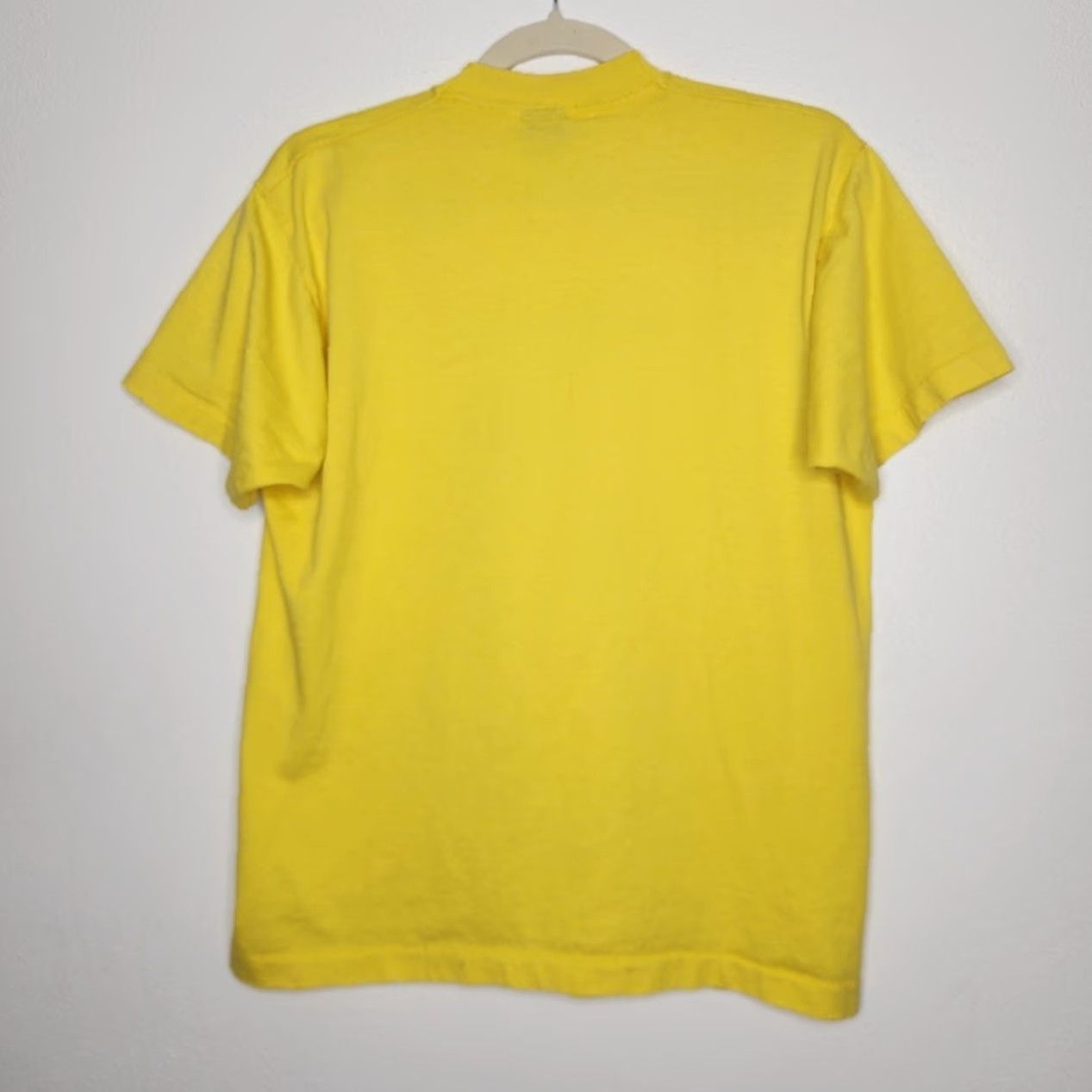 Vintage VINTAGE Screen Stars Shirt Unisex Adults Large Yellow 80s Iliamo Illinois Iowa Marathon Single Stitch Stars Size US L / EU 52-54 / 3 - 6 Thumbnail