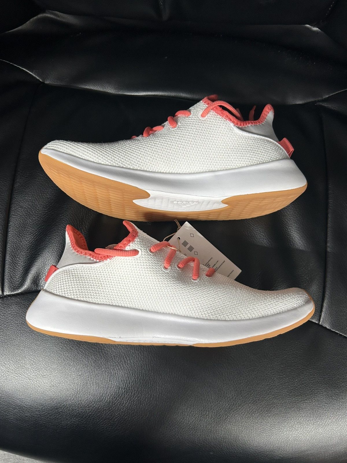 Adidas Cloud Foam Pure Women’s 7 White/Scarlett New OG Box