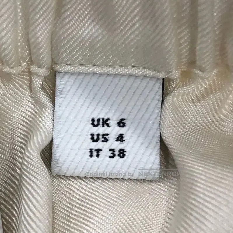 Burberry Burberry Women's Silk Beige Shorts. Size 23" - 6 Thumbnail