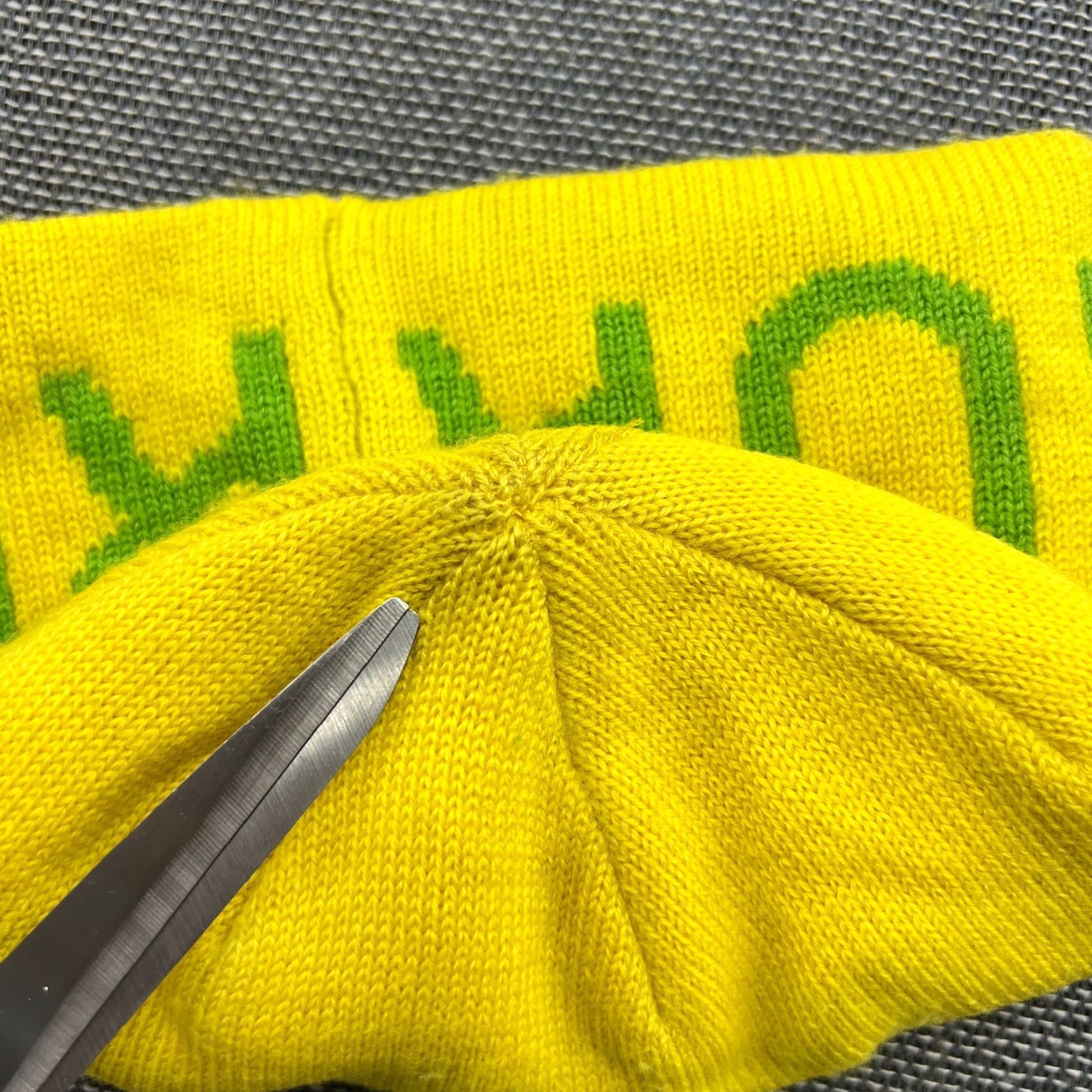 Logo 7 Norrona /29 Logo Beanie Hat S 100% Merino Wool Yellow Spellout Unisex Adults Thermal Knit Wool Mellow Yellow Beanie Mens Womens Girls Boys Size ONE SIZE - 3 Thumbnail