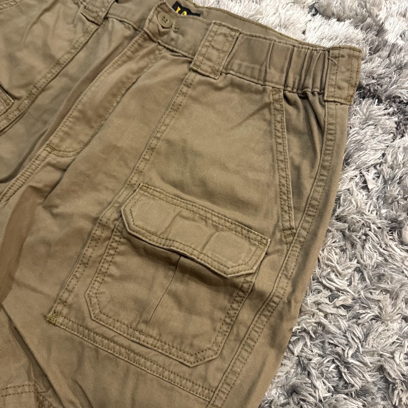 Lee VINTAGE Lee Cargo Shorts Men Beige 34 Stretch Waist 00’s Khaki Brown Y2K Rare Mens Size US 34 / EU 50 - 2 Thumbnail