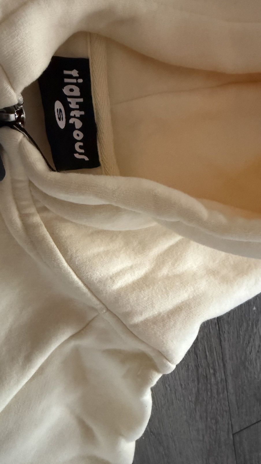 Other Righteous "Risen King" Cropped Zip Up (Cream) Size US S / EU 44-46 / 1 - 3 Thumbnail
