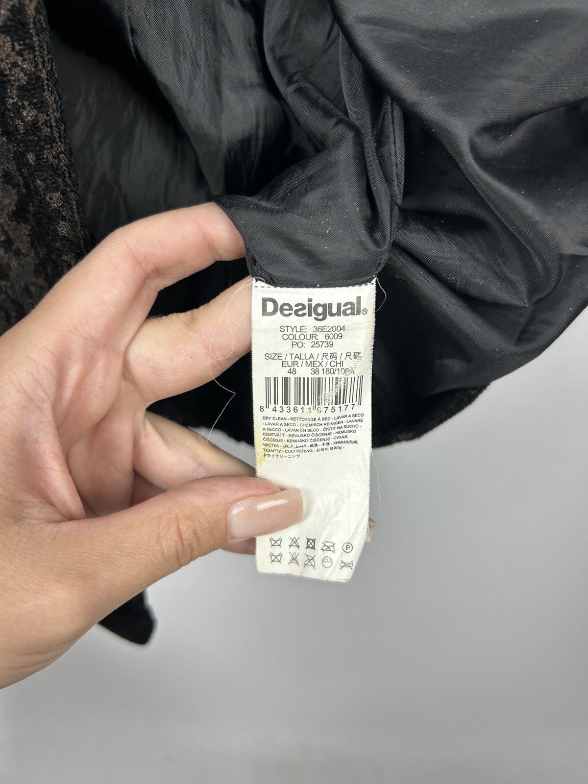 Desigual Desigual Ladies Coat Snake Pattern Y2K Women’s Size 46 Black Size XL / US 12-14 / IT 48-50 - 19 Thumbnail
