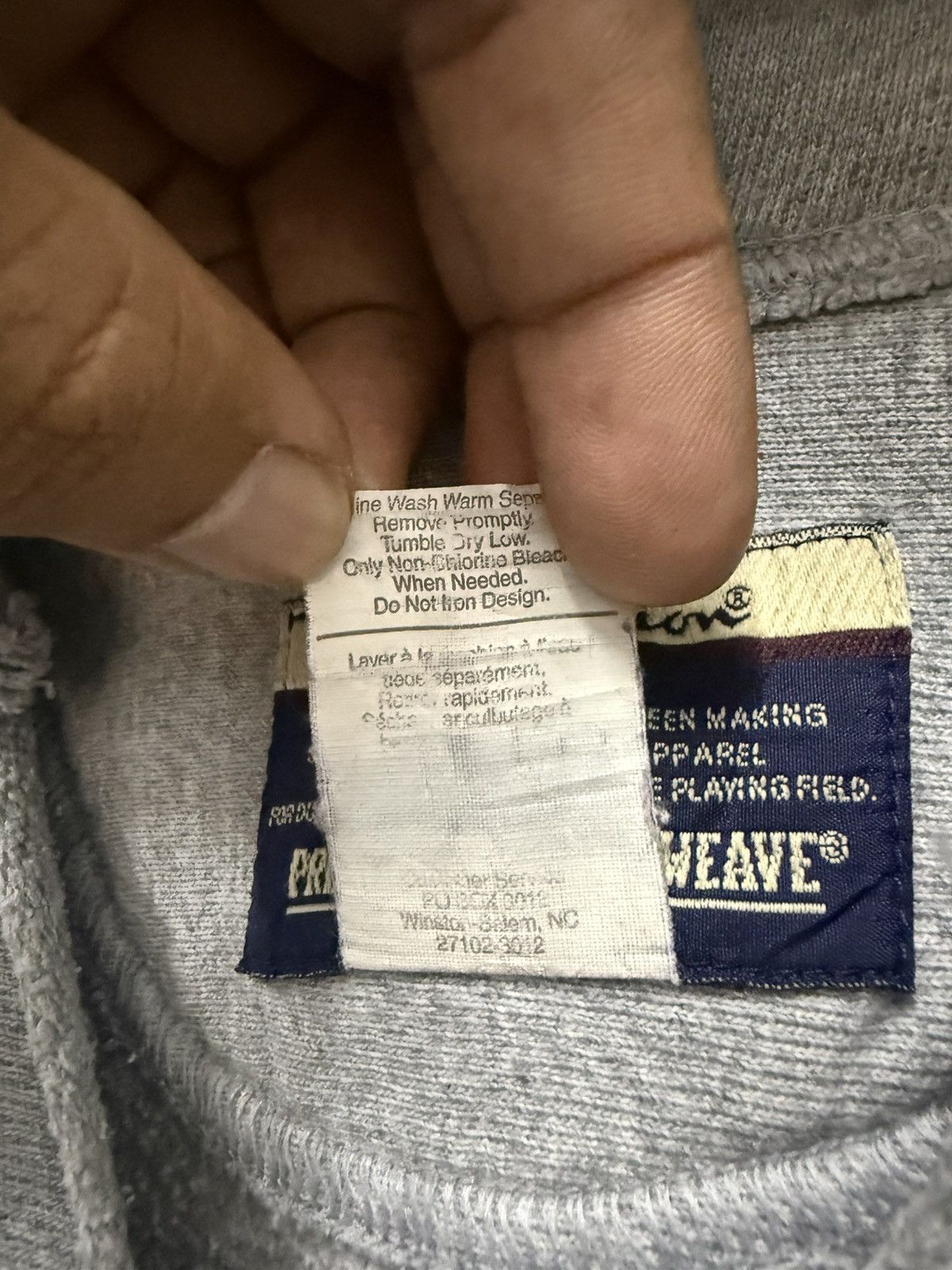 Champion 🔥 Champion BLAZE Lacrosse Reverse Weave Distressed hood - M Size US L / EU 52-54 / 3 - 9 Thumbnail