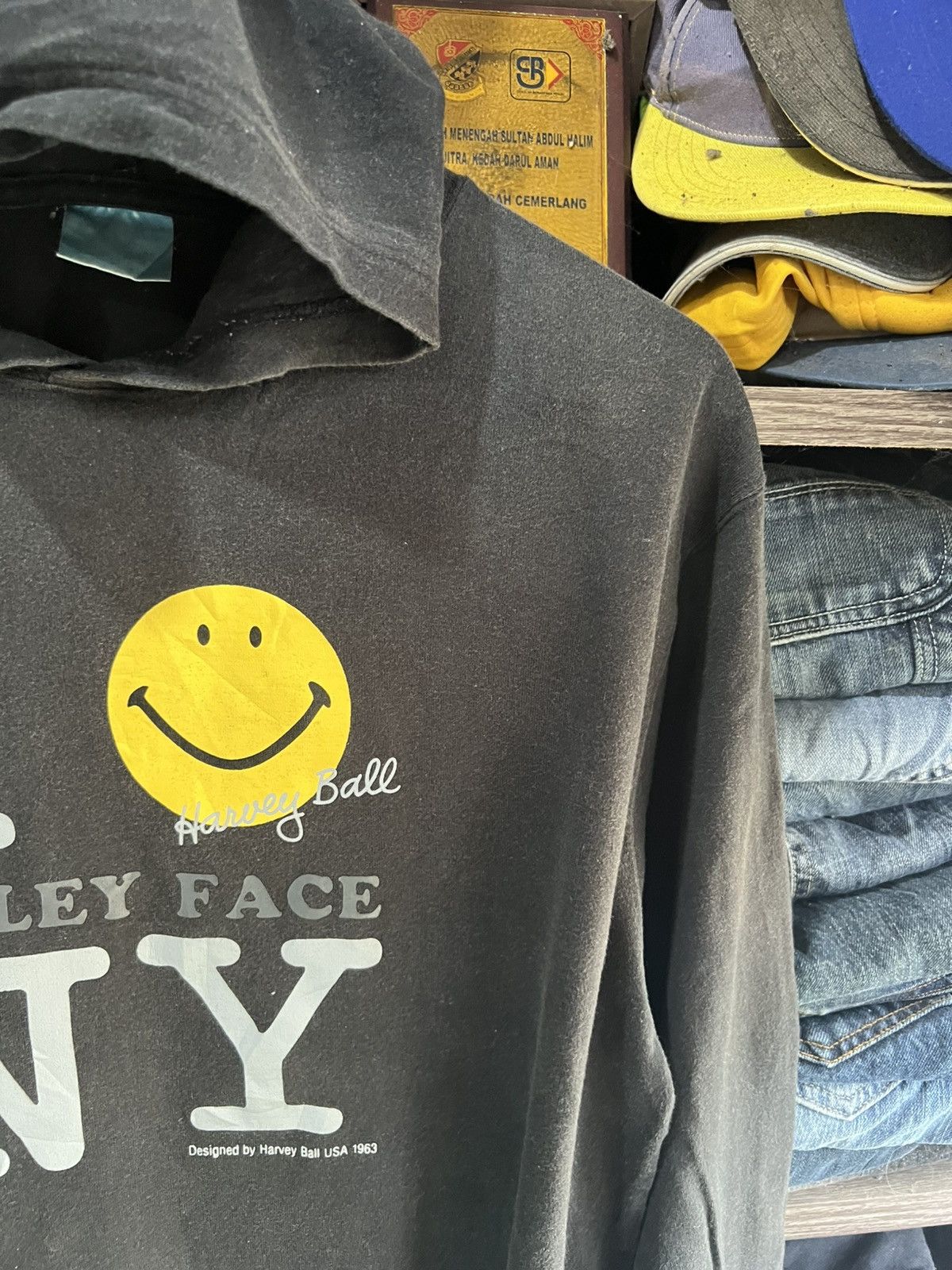 Japanese Brand 🔥Harvey Ball Smiley Face Hoodie Size US M / EU 48-50 / 2 - 5 Thumbnail