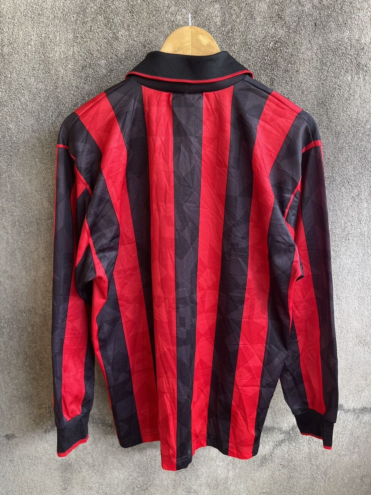 Lotto Sport Vintage’93-94🔥AC MILAN🔥LOTTO HOME FOOTBALL CLUB JERSEY L/S Size US L / EU 52-54 / 3 - 12 Thumbnail