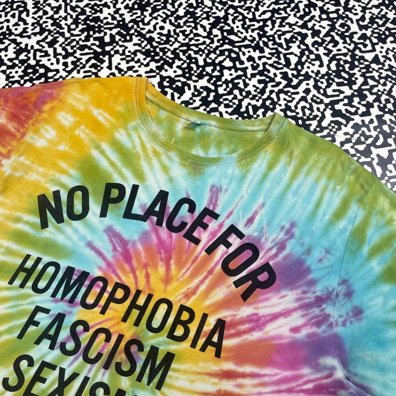 Vintage Vintage Y2K Humor Tie Dye Sex Hate T-shirt Size US L / EU 52-54 / 3 - 7 Thumbnail