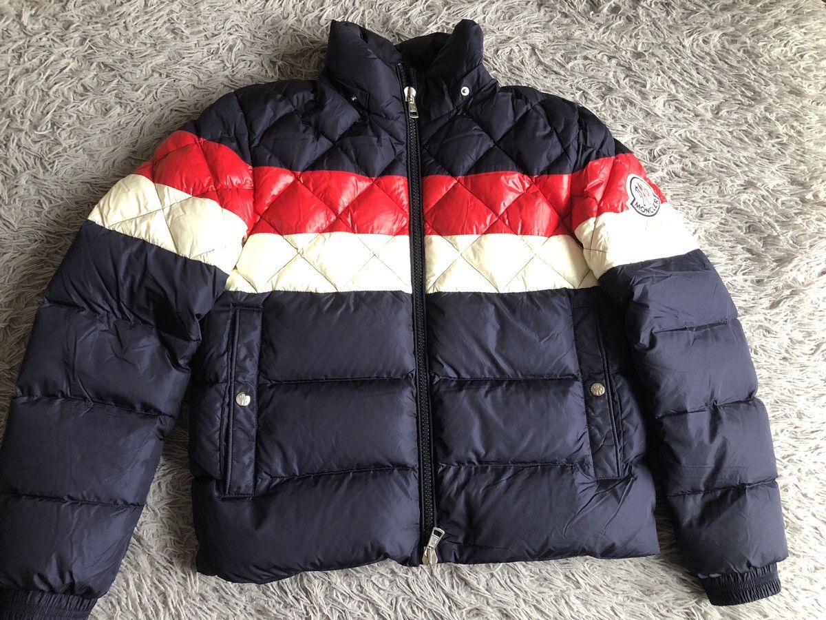 Moncler Down jacket Moncler Size M / US 6-8 / IT 42-44 - 1 Thumbnail