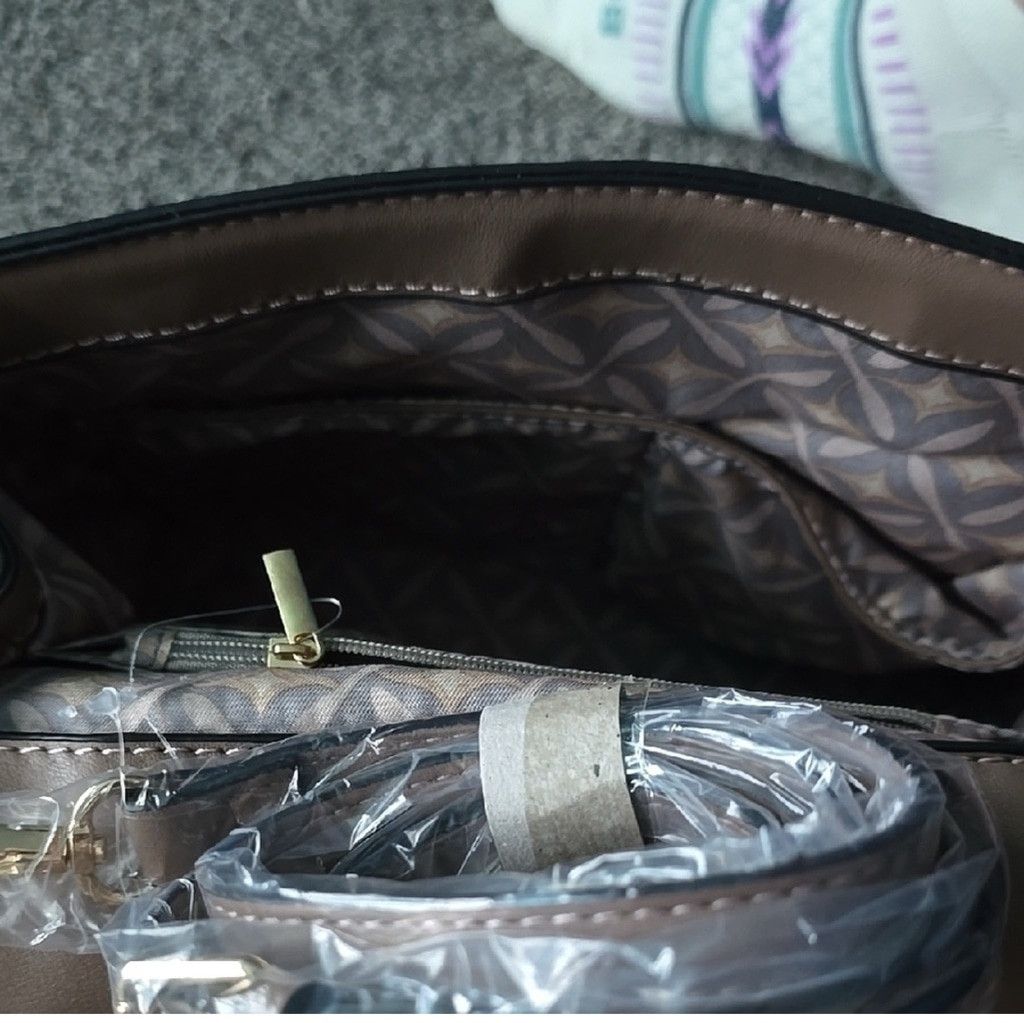 Christian Lacroix CXL by Christian Lacroix Sable Prism Python Satchel -- NWT Size ONE SIZE - 13 Thumbnail
