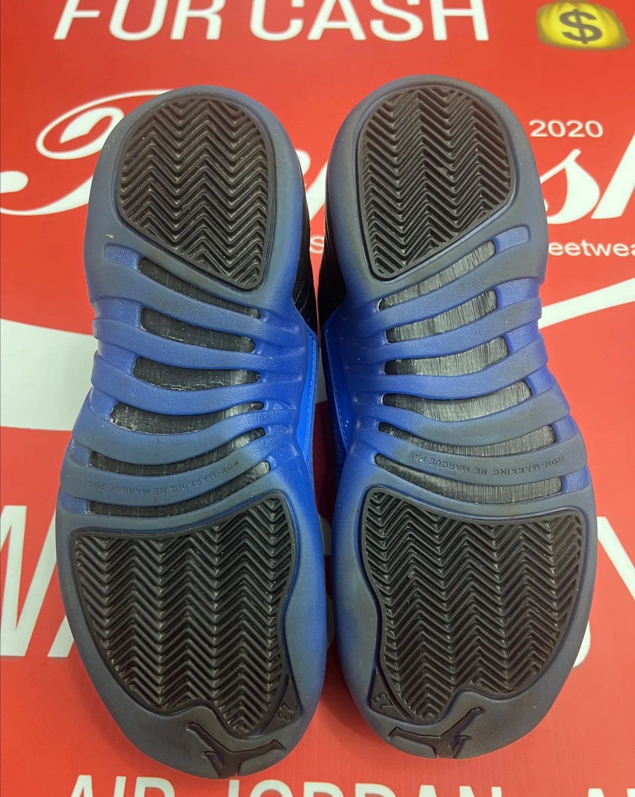 Jordan Brand Air Jordan 12 Hyper Royal Size 6y Size US 6 / EU 39 - 6 Thumbnail