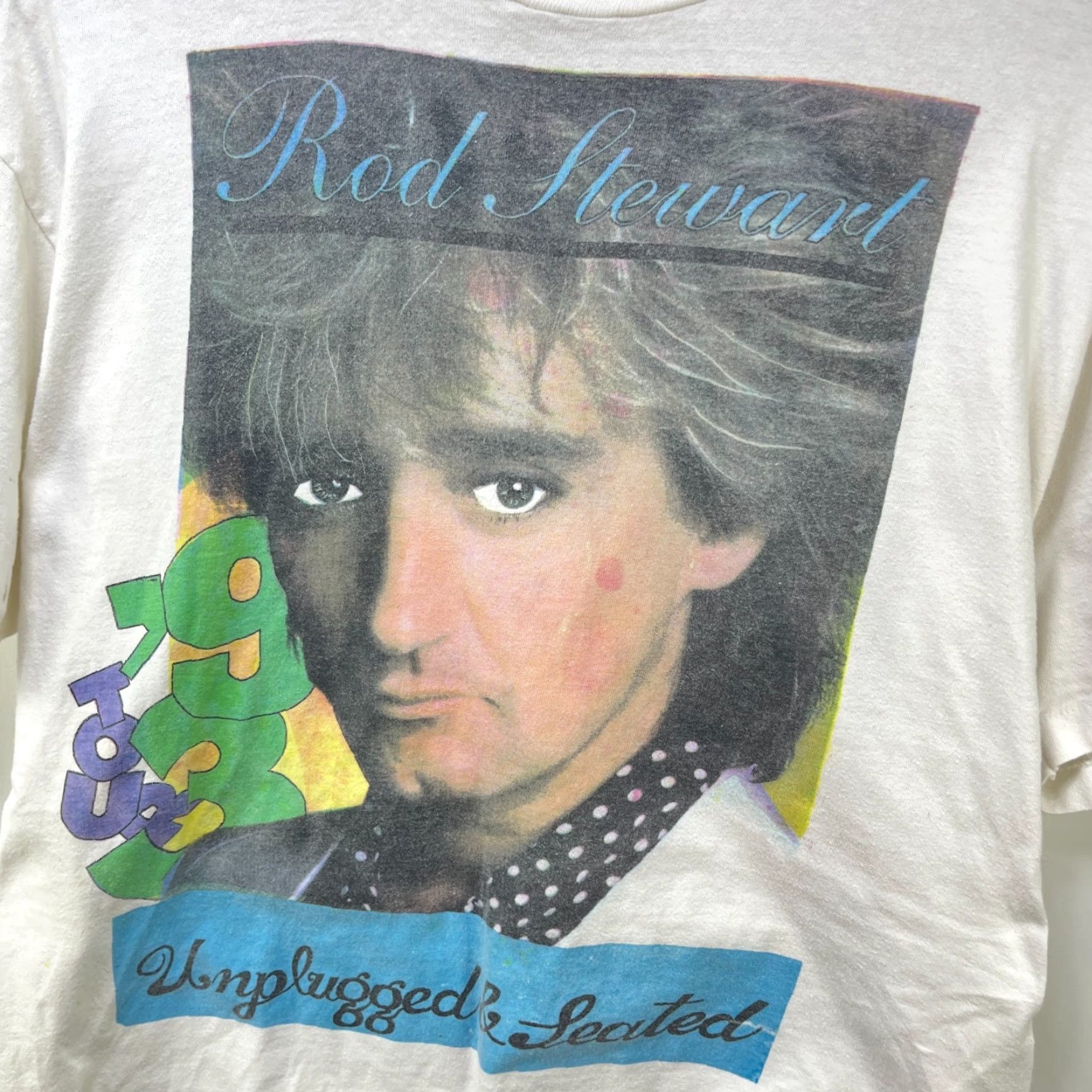 Vintage VINTAGE Rod Stewart Unplugged And Seated T Shirt L 90s White Cotton Polyester Mens 90s Skull Graphic Print Short Sleeve Crew Neck Size US L / EU 52-54 / 3 - 2 Thumbnail