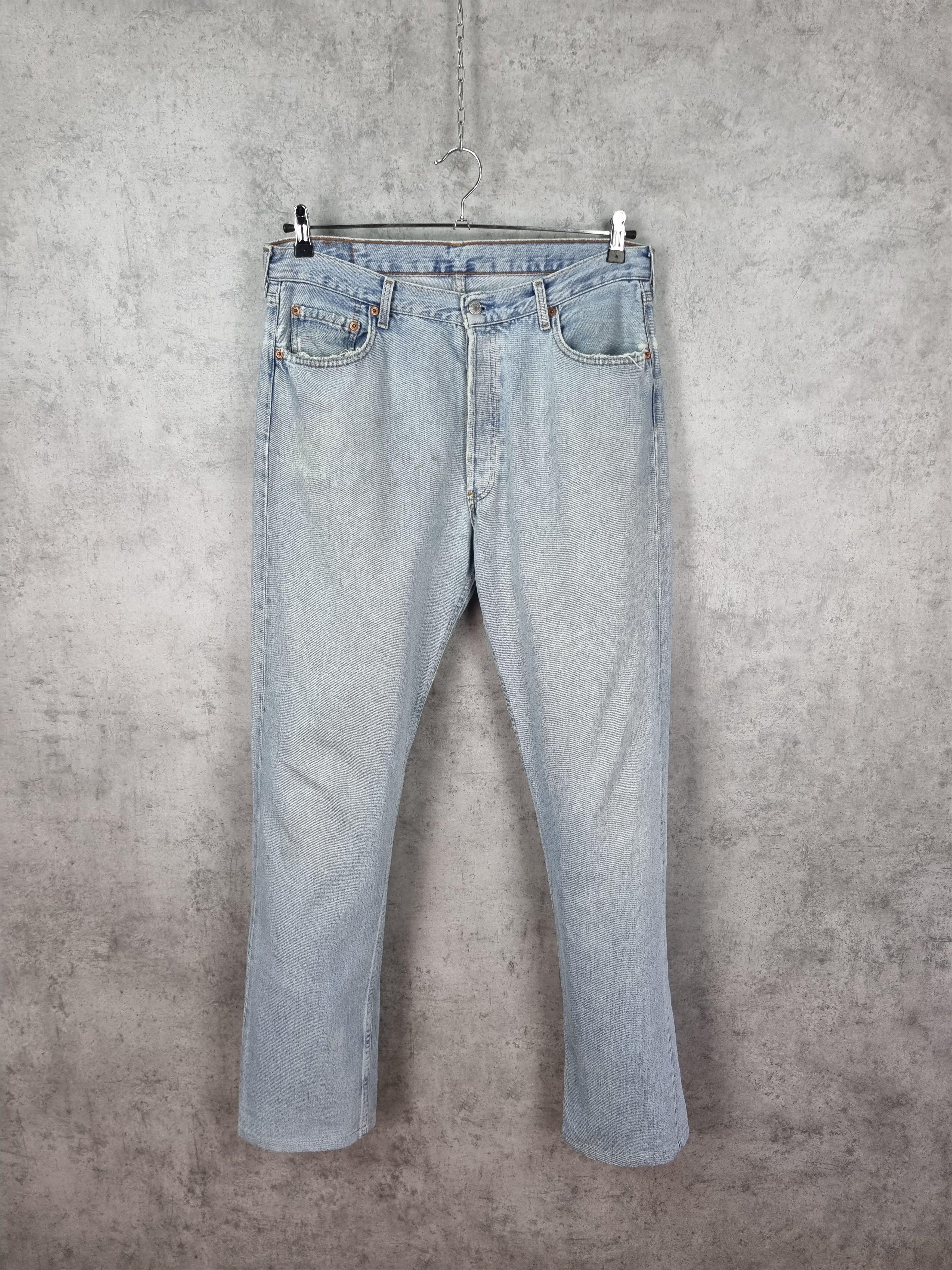 Levi's × Levi's Vintage Clothing × Vintage 1994 Vintage LEVIS 501 Dirty Distressed Jeans made in France Size US 33 - 4 Thumbnail