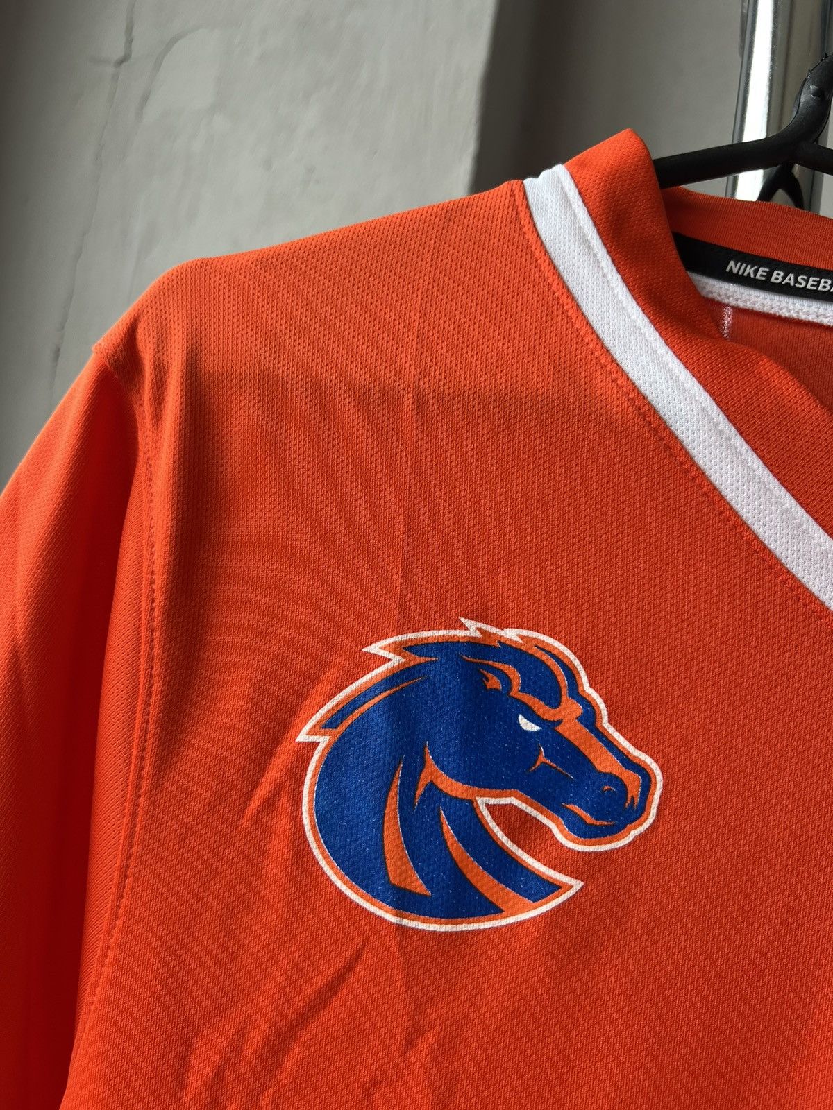 Nike NIKE BOISE STATE BRONCOS BASEBALL JERSEY SHIRT MEN’S NWT NEW Size US M / EU 48-50 / 2 - 6 Thumbnail