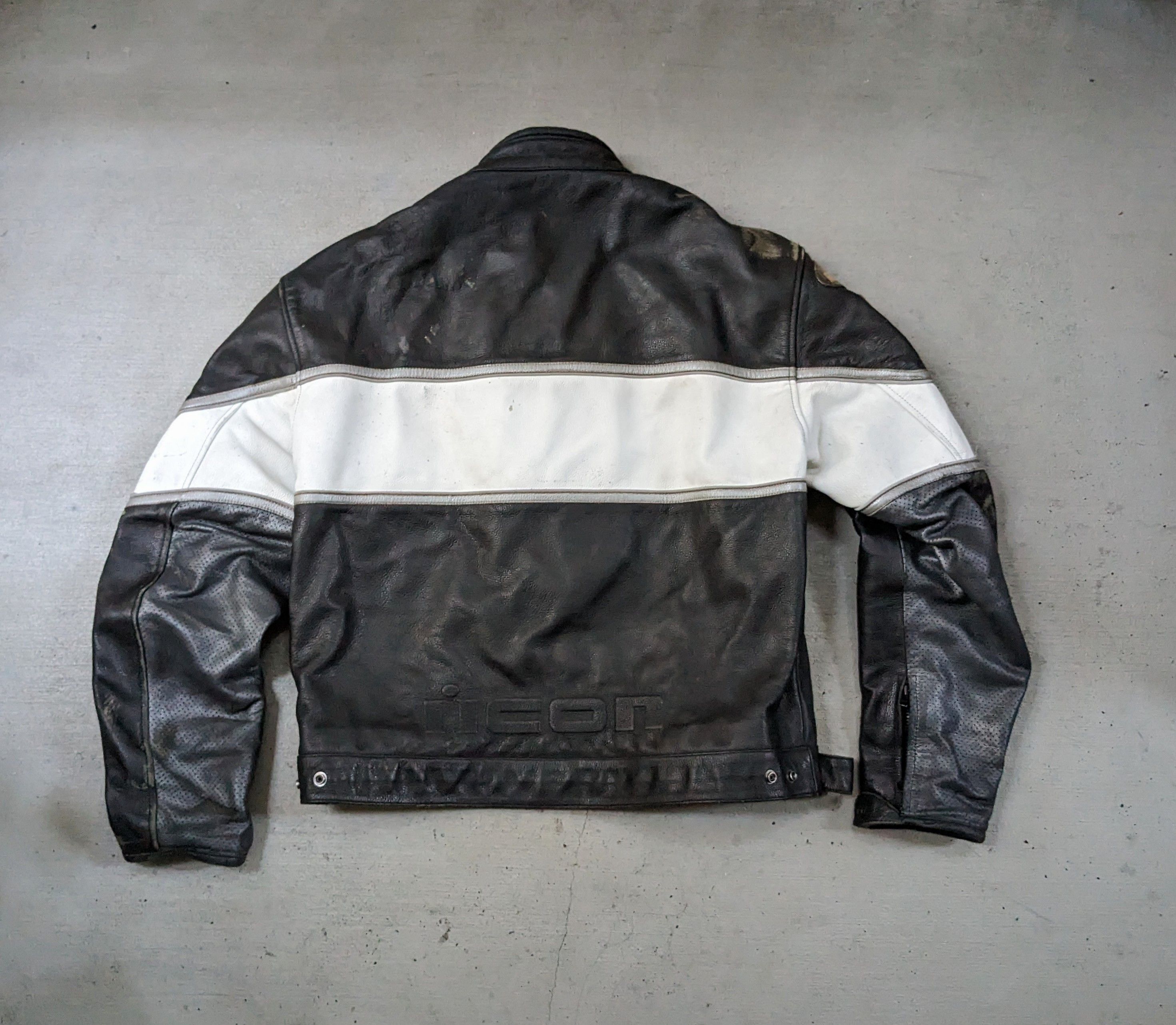 Genuine Leather Vintage Motorcycle Leather Biker Jacket Black White Y2K Size US L / EU 52-54 / 3 - 22 Thumbnail