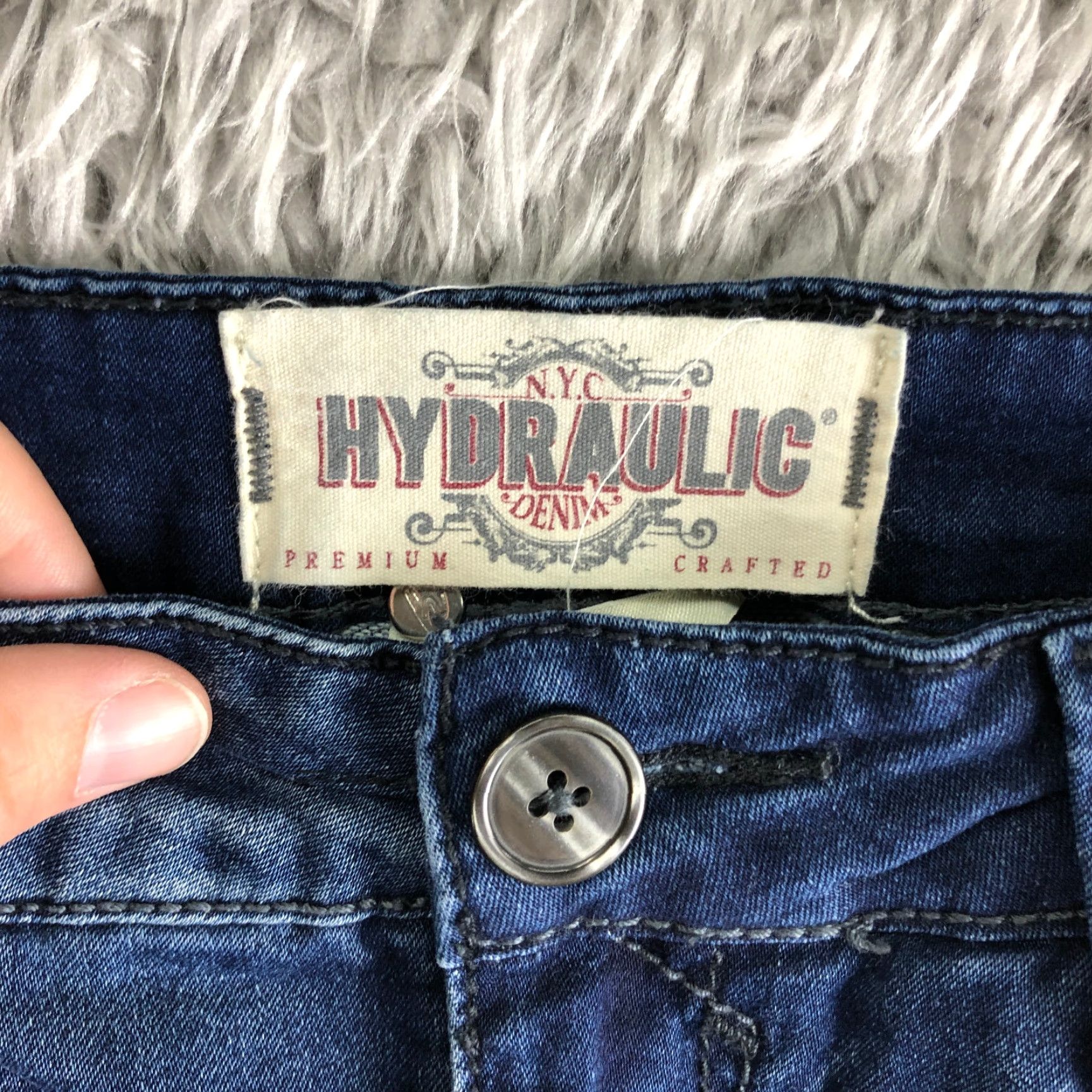 Denime Hydraulic Womens Size 8 Mid Rise Skinny Medium Wash Blue Denim Jeans Womens Size 8 Jeans Skinny Mid Rise Blue Denim 30in Waist 28in Inseam Size 30" / US 8 / IT 44 - 7 Thumbnail