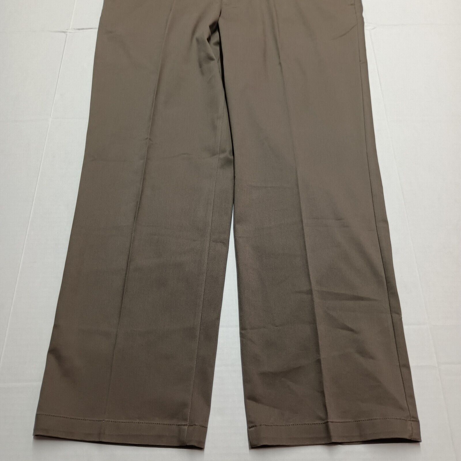 Dockers Dockers Easy Khakis Pants Men's 40x32 Gray Classic Fit Size US 40 / EU 56 - 3 Thumbnail