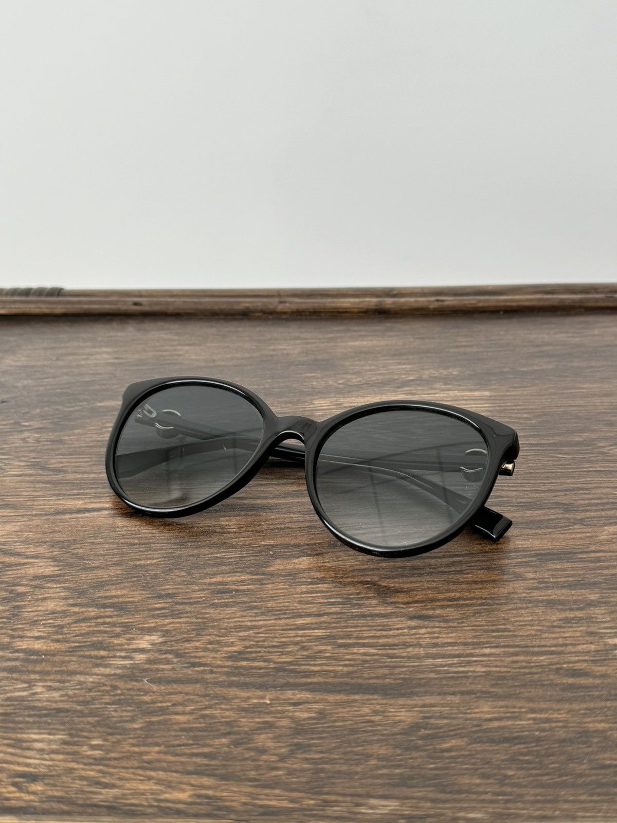 Fendi Fendi Women’s Black Sunglasses Size ONE SIZE - 4 Thumbnail
