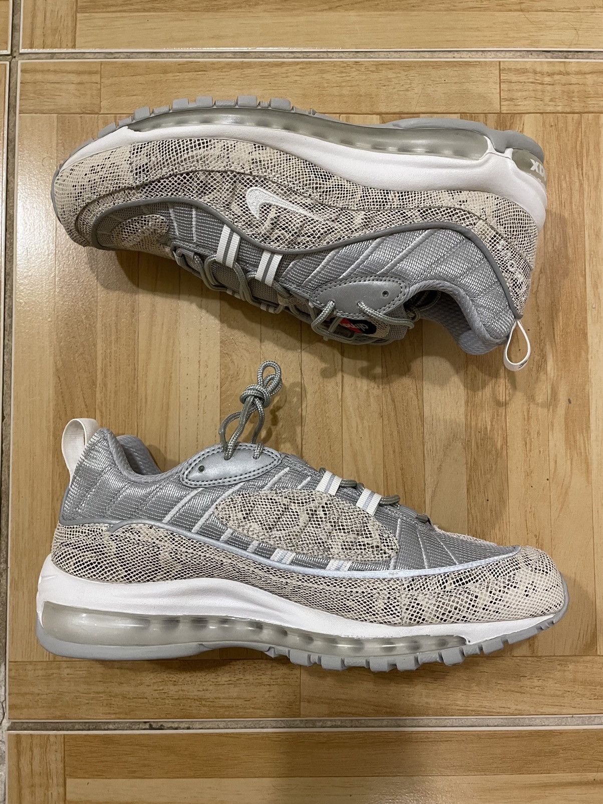 Nike × Supreme Supreme Nike Air Max 98 Snakeskin Sail/White 844694-100 9.5 Size US 9.5 / EU 42-43 - 2 Thumbnail