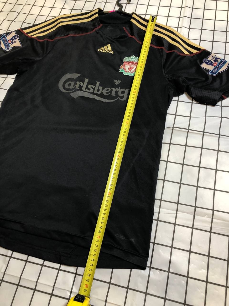 Adidas LIVERPOOL AWAY FOOTBALL SHIRT SOCCER JERSEY ADIDAS Size US M / EU 48-50 / 2 - 7 Thumbnail