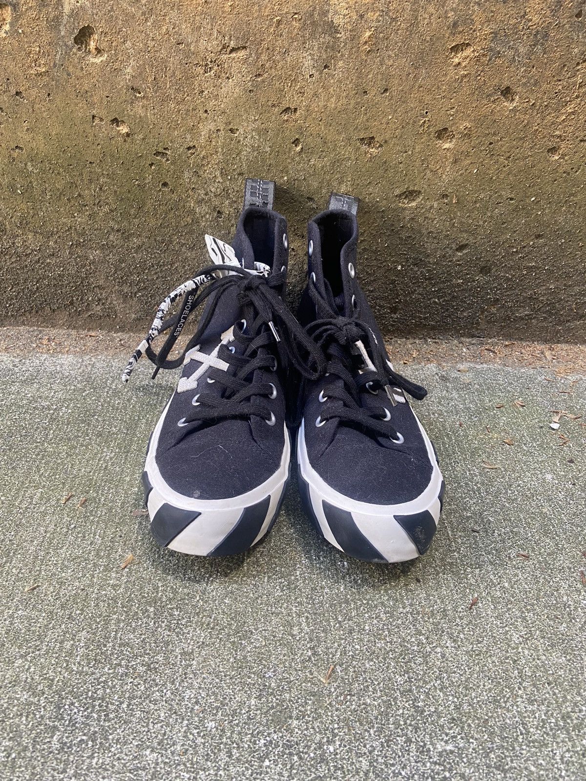 Off-White Off White Vulc Mid Size US 8 / EU 41 - 4 Thumbnail
