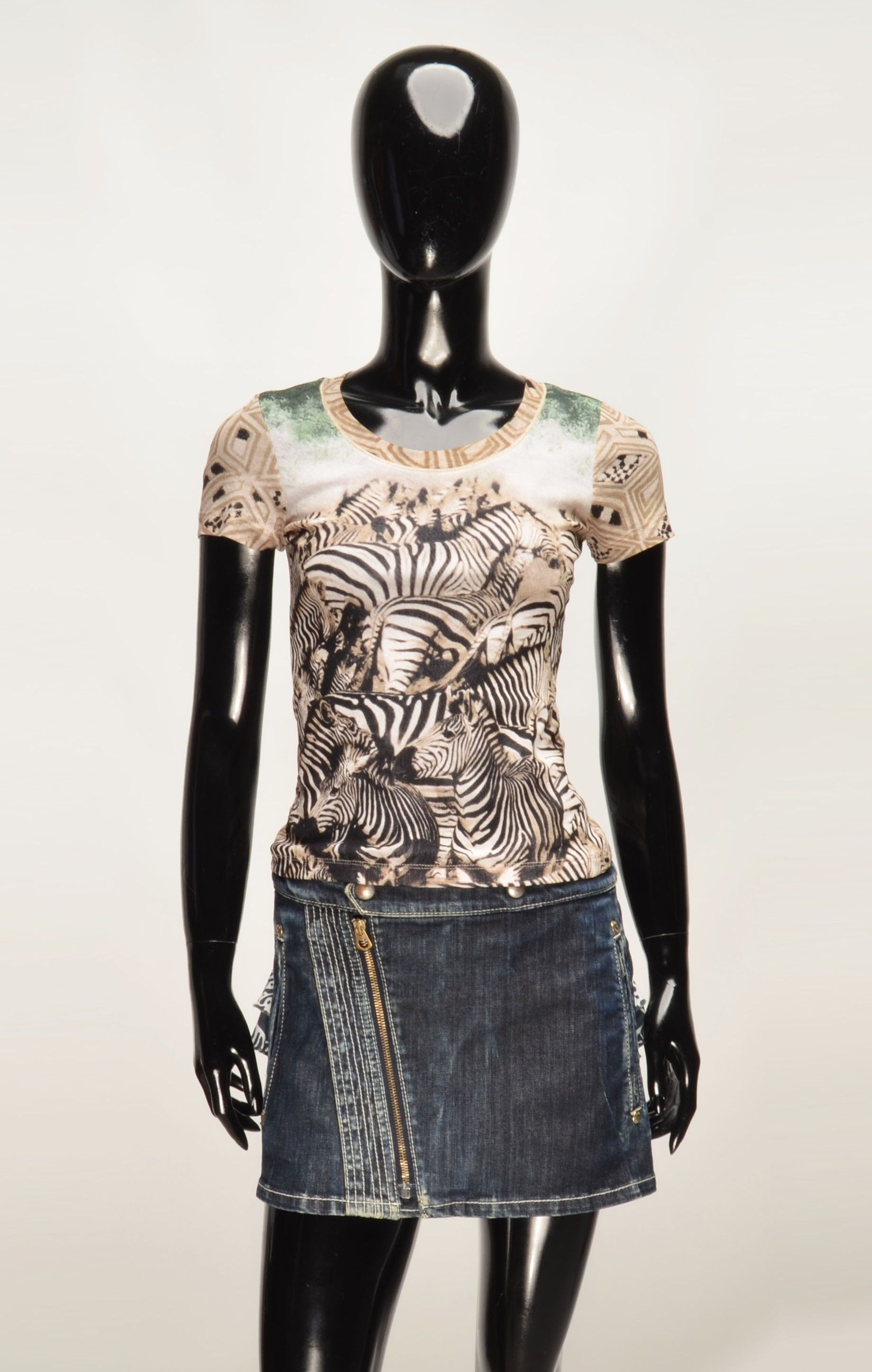 Vintage Oui Moments Y2K Mesh Zebra Print Animal Graphic T Shirt Size XS / US 0-2 / IT 36-38 - 1 Thumbnail