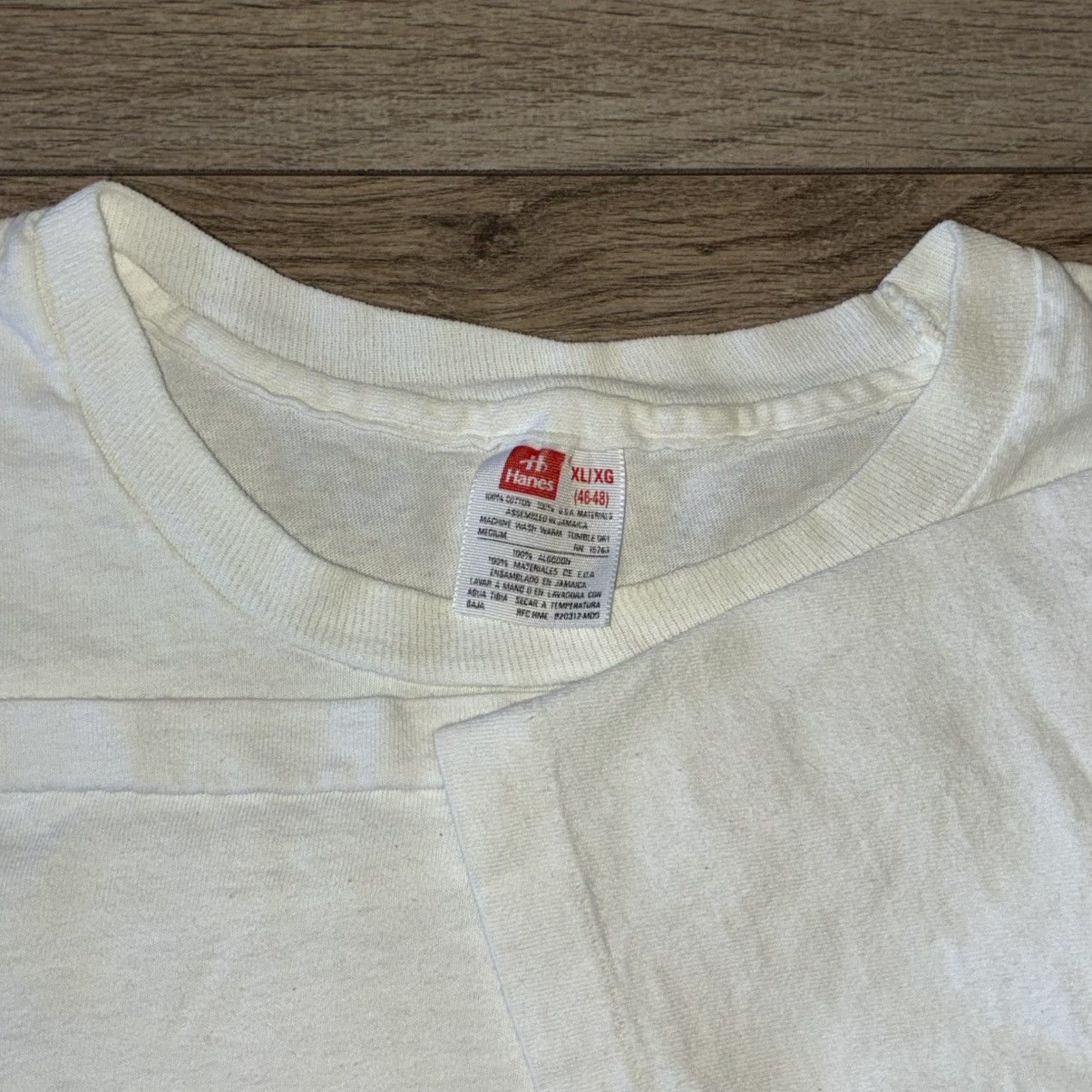 Hanes 90s blank white tee Size US L / EU 52-54 / 3 - 1 Thumbnail