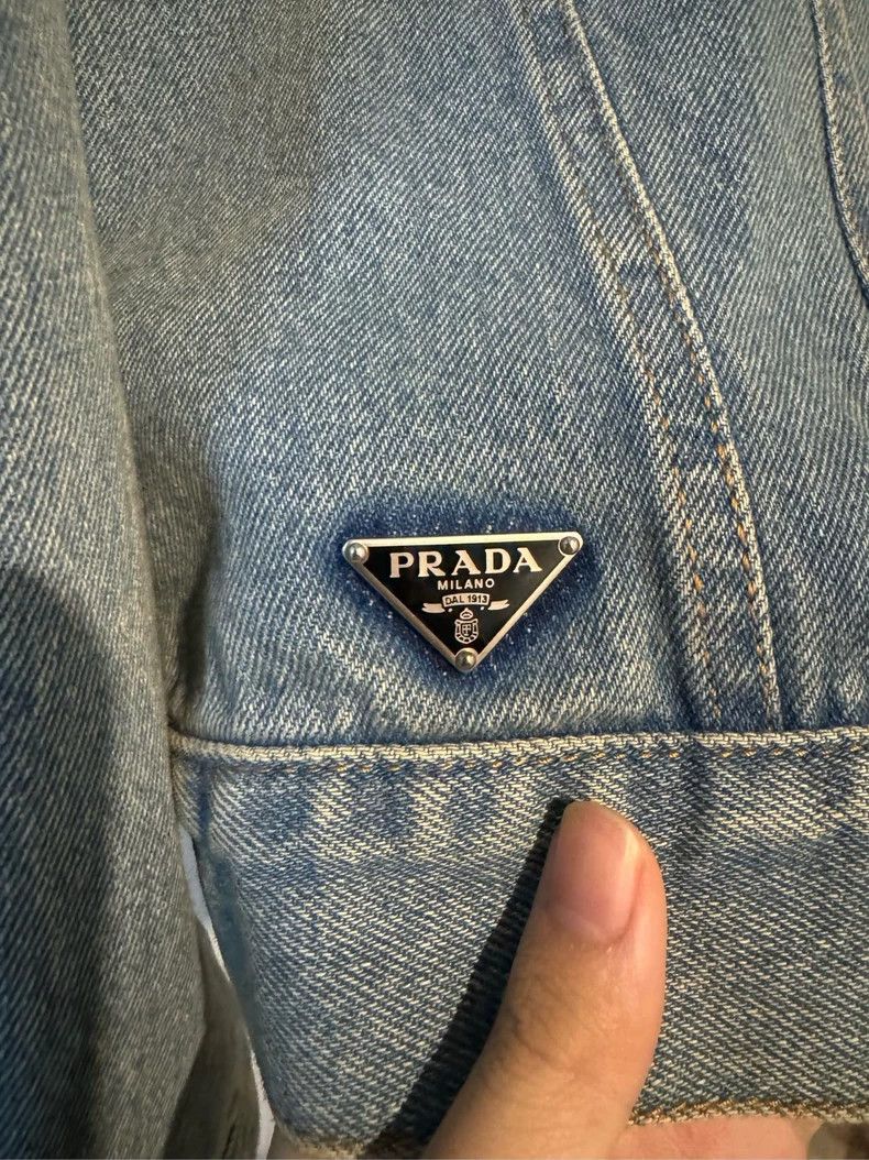 Prada Prada New triangle logo denim jacket 2501-Nextarrow Size US L / EU 52-54 / 3 - 4 Thumbnail