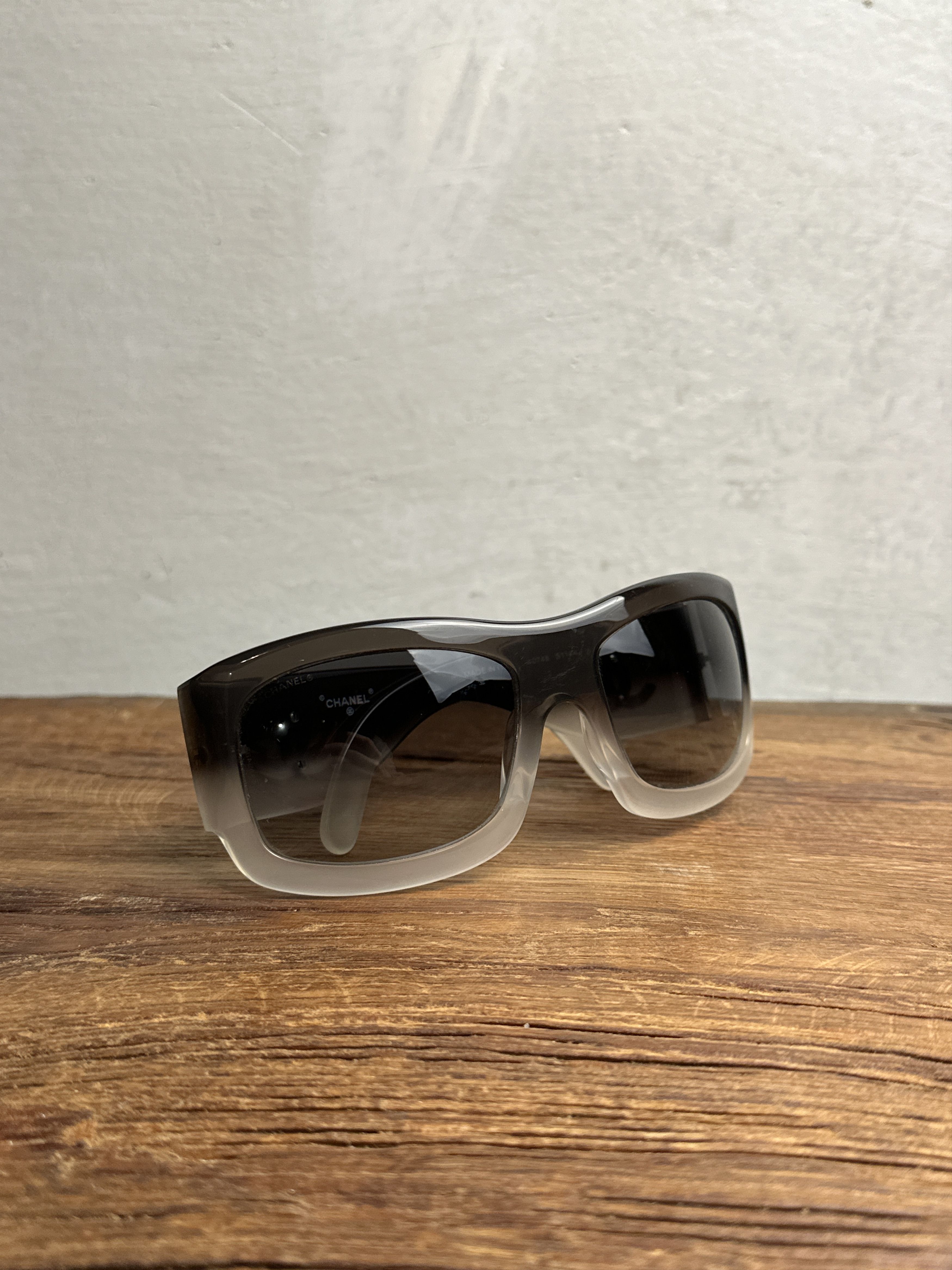 Chanel Vintage Chanel Logo Sunglasses Size ONE SIZE - 2 Thumbnail