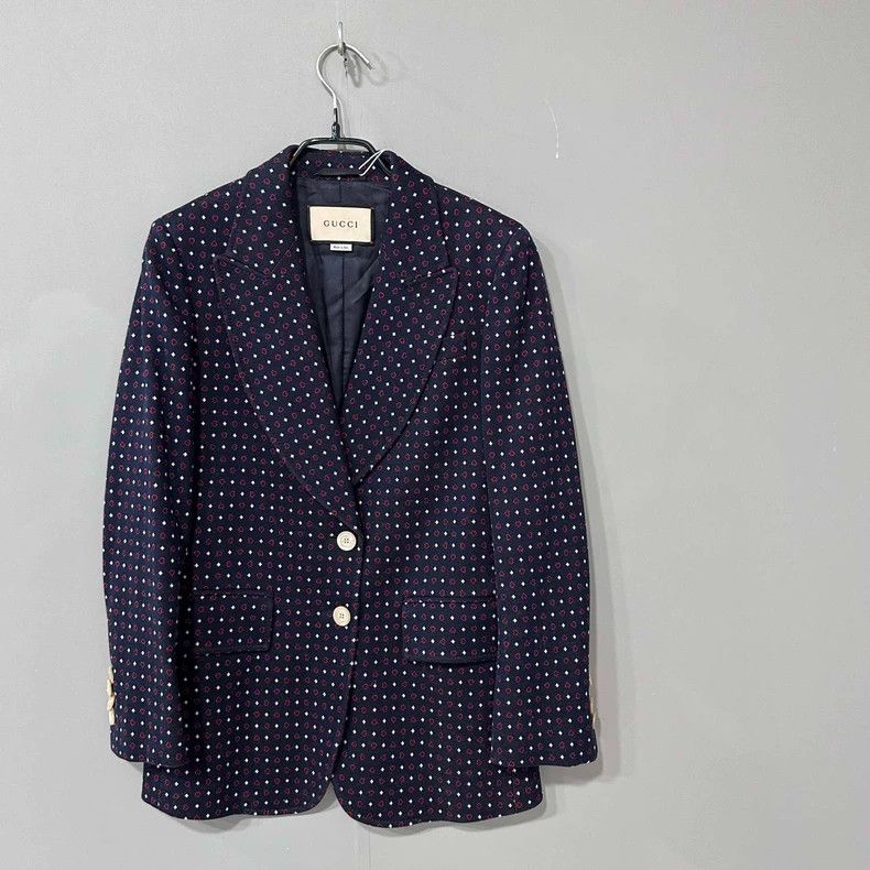 Gucci Gucci Full logo suit 2506-Nextarrow Size 36R - 1 Thumbnail
