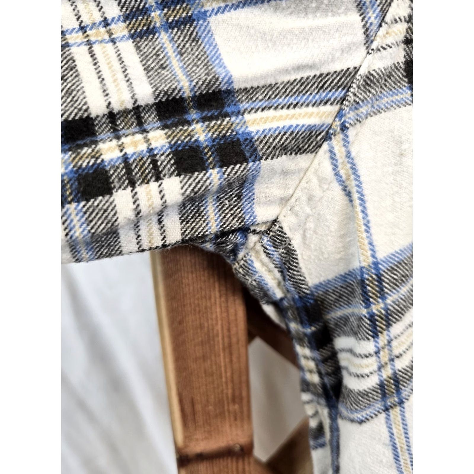 American Eagle Outfitters American Eagle Outfitters Shirt XL Multicolor Plaid Flannel Button-Up Casual Casual, Travel Mens Womens Unisex Adults Size XL / US 12-14 / IT 48-50 - 5 Thumbnail