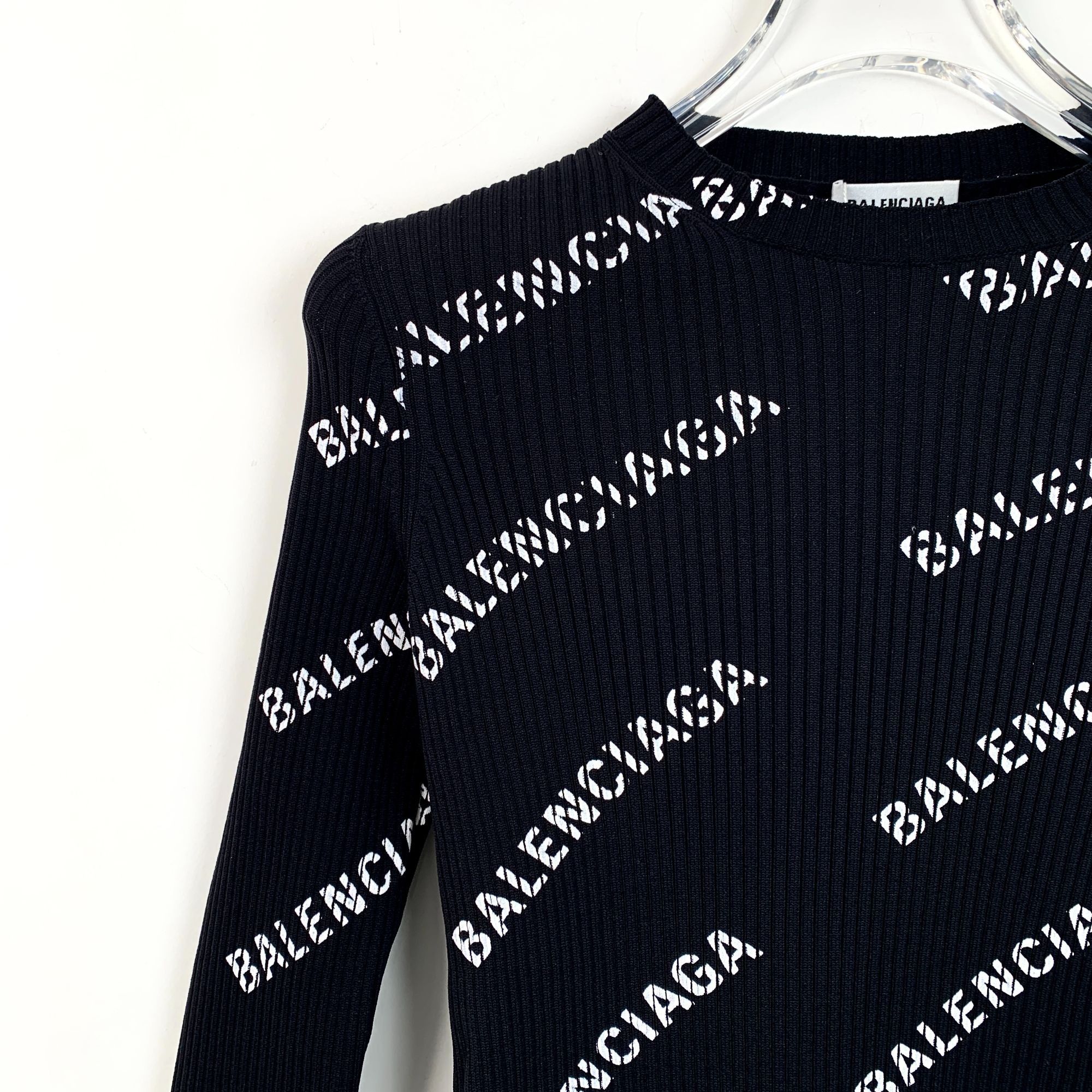 Balenciaga Balenciaga Black Logo Full Print Knit Sweater XS Size 100% P Size XS / US 0-2 / IT 36-38 - 6 Thumbnail