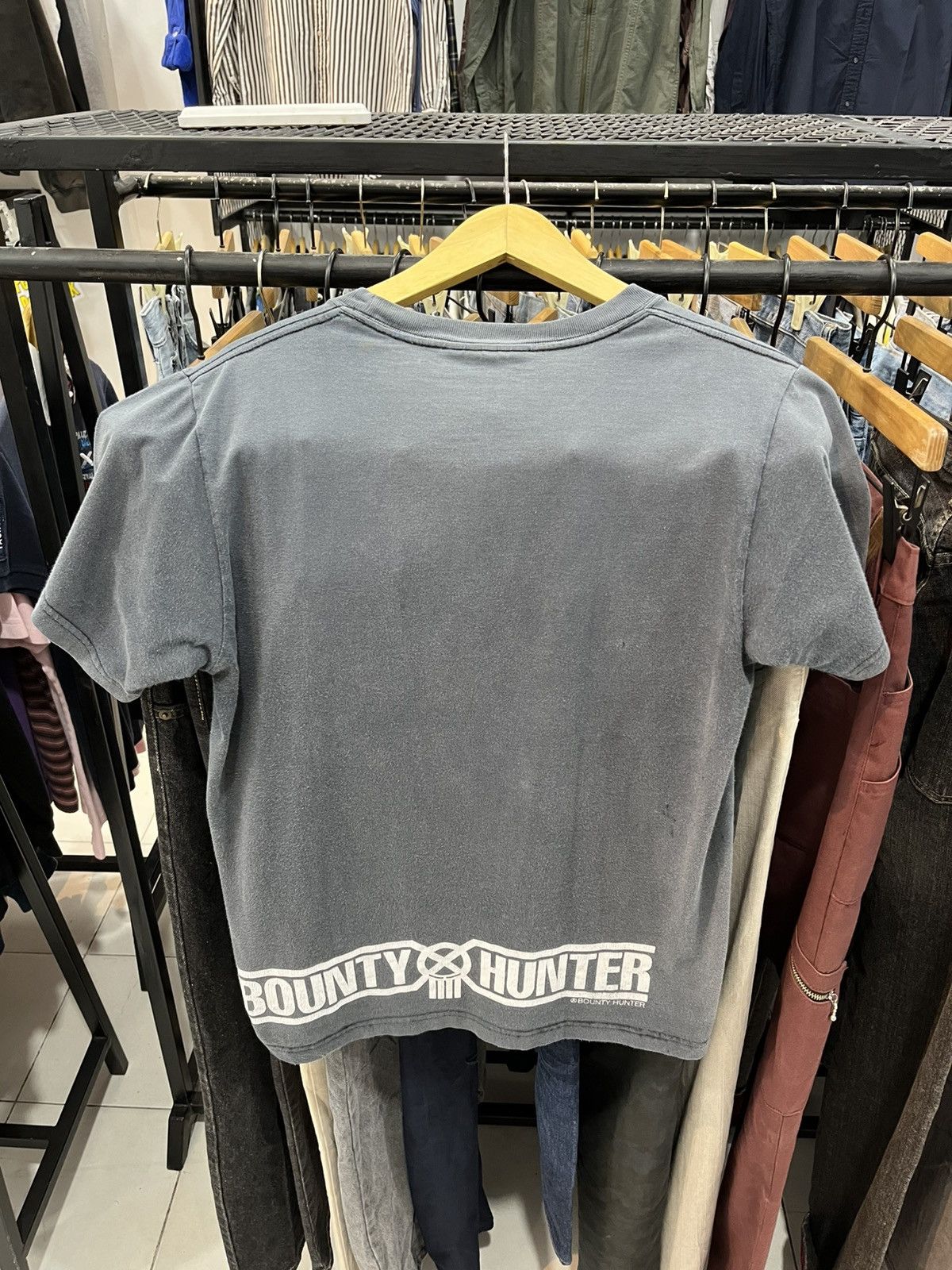 Bounty Hunter 🔥 Vintage Bounty Hunter Art Tee Size US M / EU 48-50 / 2 - 4 Thumbnail