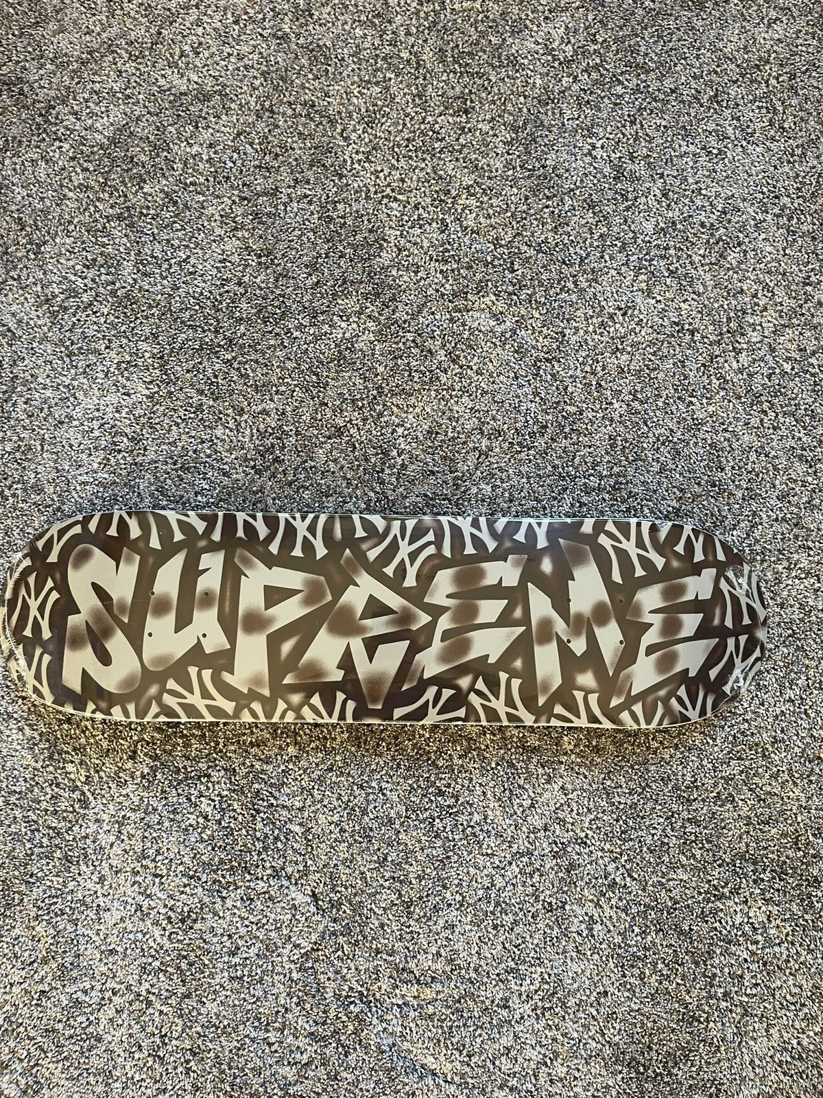 Supreme Supreme Yankees Deck NYY Airbrush Skateboard FW21 Size ONE SIZE - 2 Thumbnail