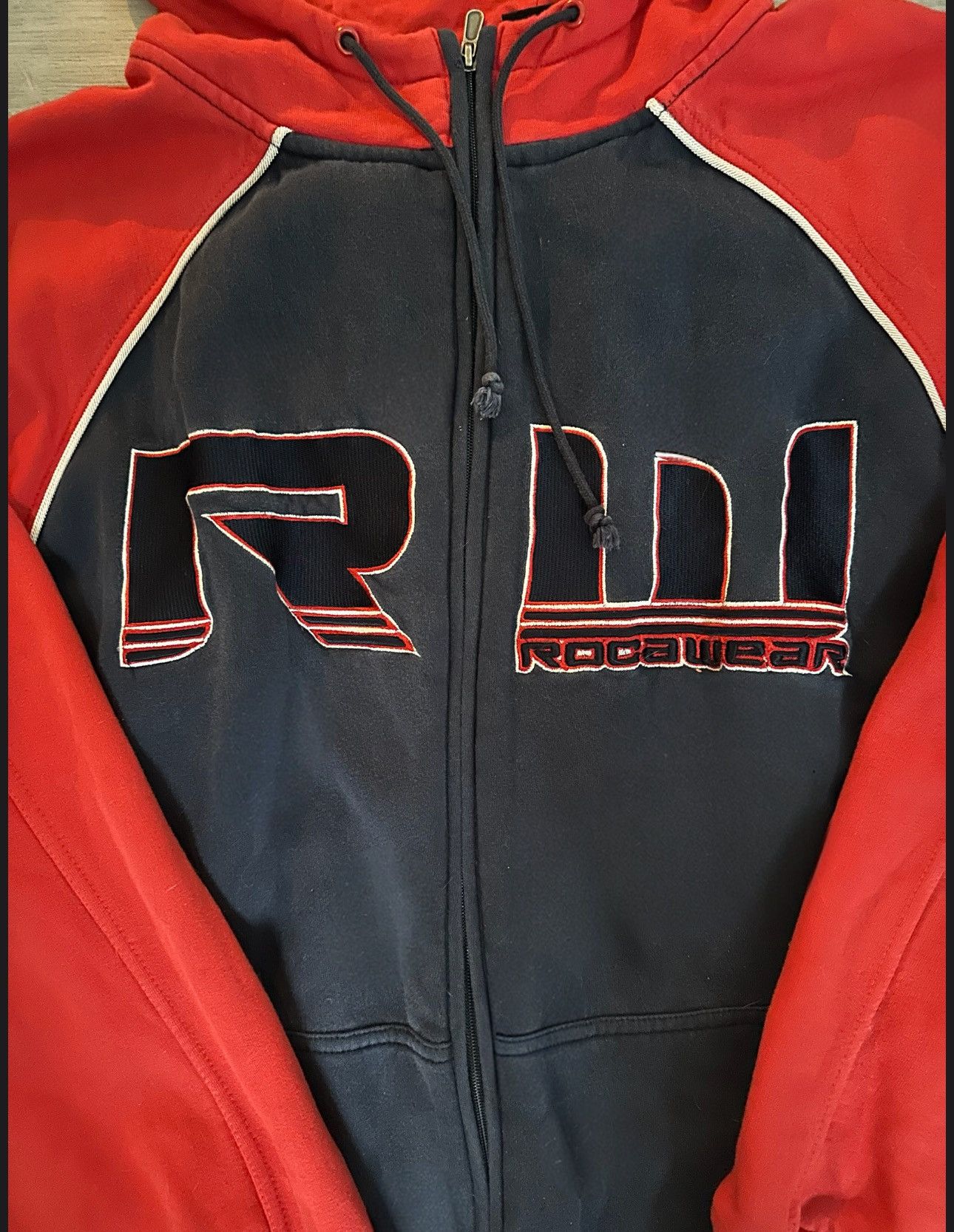 Rocawear Y2K Rocawear Navy & Red Heavyweight Baggy Hip Hop Sweater Size US XL / EU 56 / 4 - 2 Thumbnail