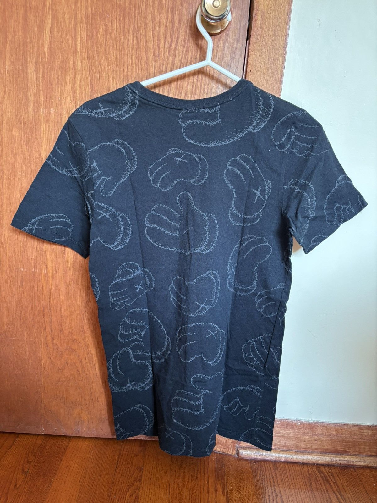 Jordan Brand × Kaws KAWS x Jordan Tee Small Size US S / EU 44-46 / 1 - 2 Thumbnail