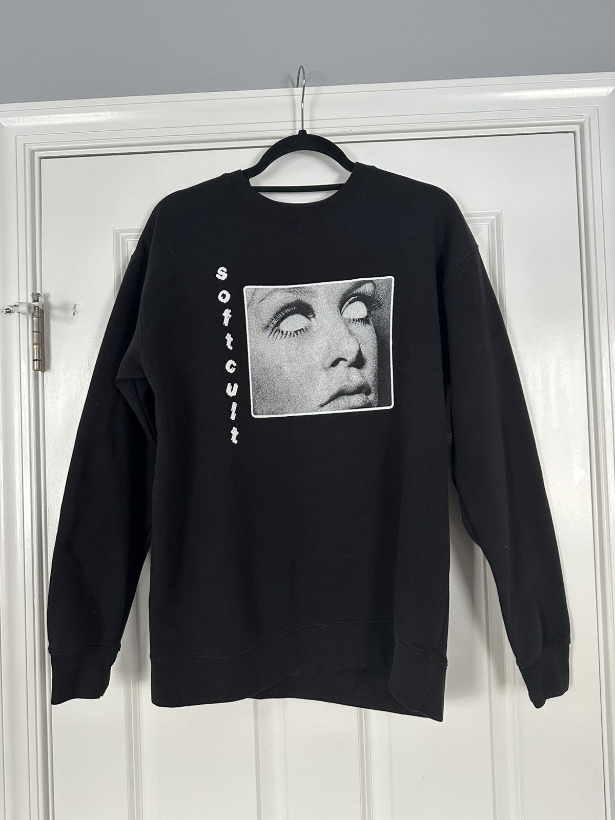 Other Softcult Tour Merch Black Sweatshirt Size US M / EU 48-50 / 2 - 1 Thumbnail