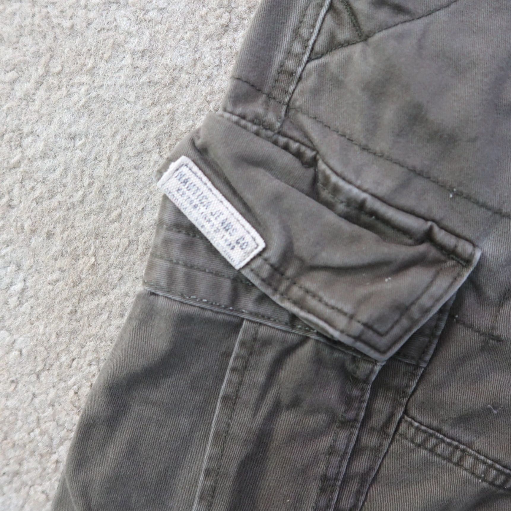 Nautica Nautica Cargo Shorts Men 32 Green 10" Inseams Cargo Pocket Button Logo Zipper Size US 32 / EU 48 - 2 Thumbnail