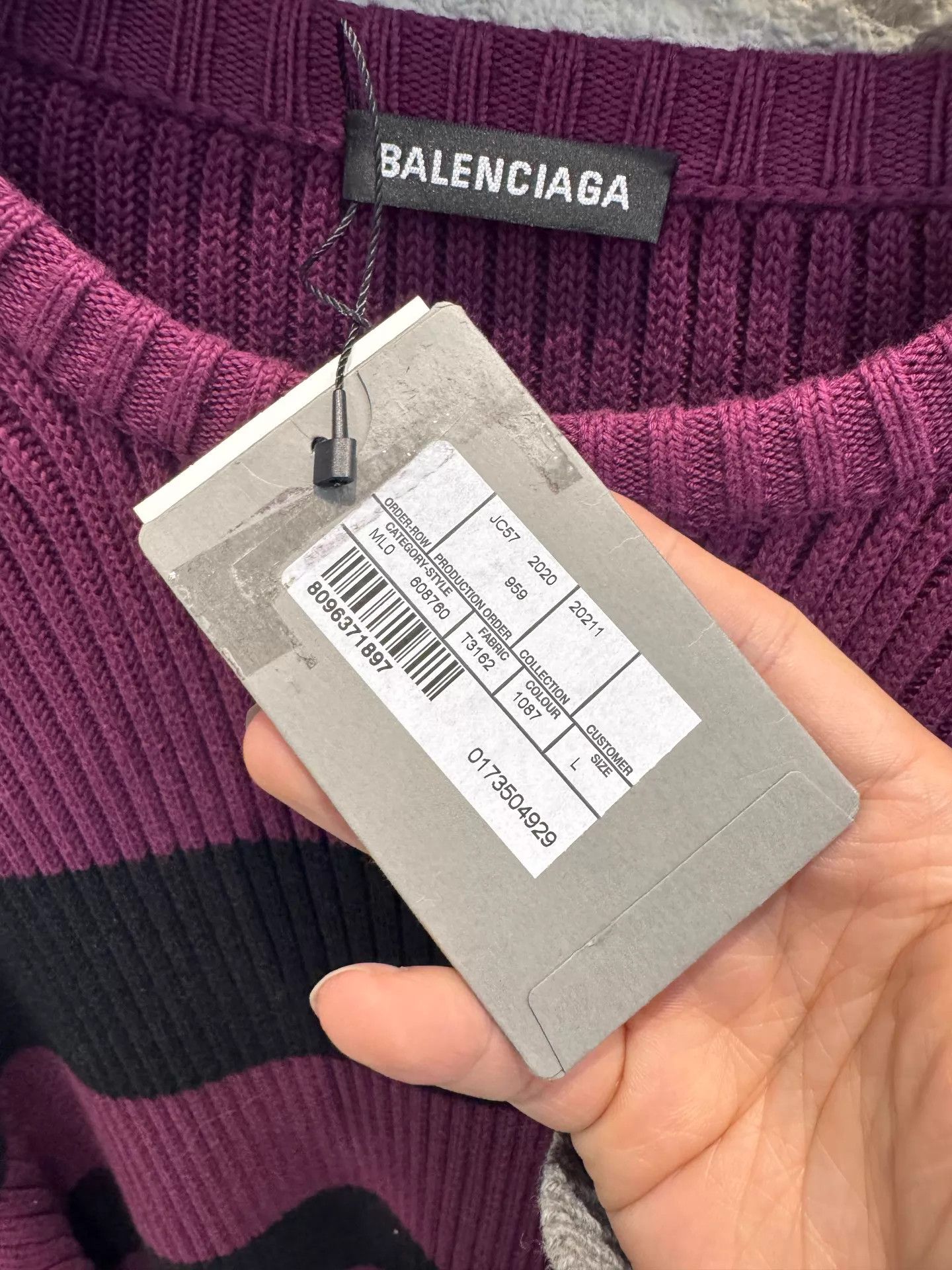 Balenciaga Balenciaga 2020 SS purple-pink-black unisex L sweater Size L / US 10 / IT 46 - 2 Thumbnail