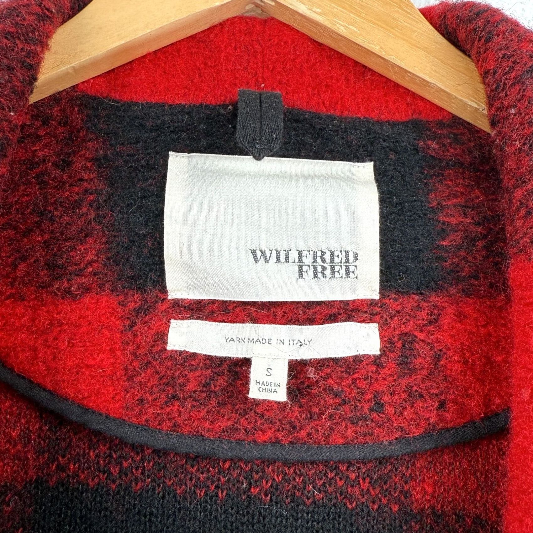 Aritzia Aritzia Wilfred Free Off Duty Jacket Womens S Wool Red Plaid Button reverse utility classic long sleeve Size S / US 4 / IT 40 - 5 Thumbnail