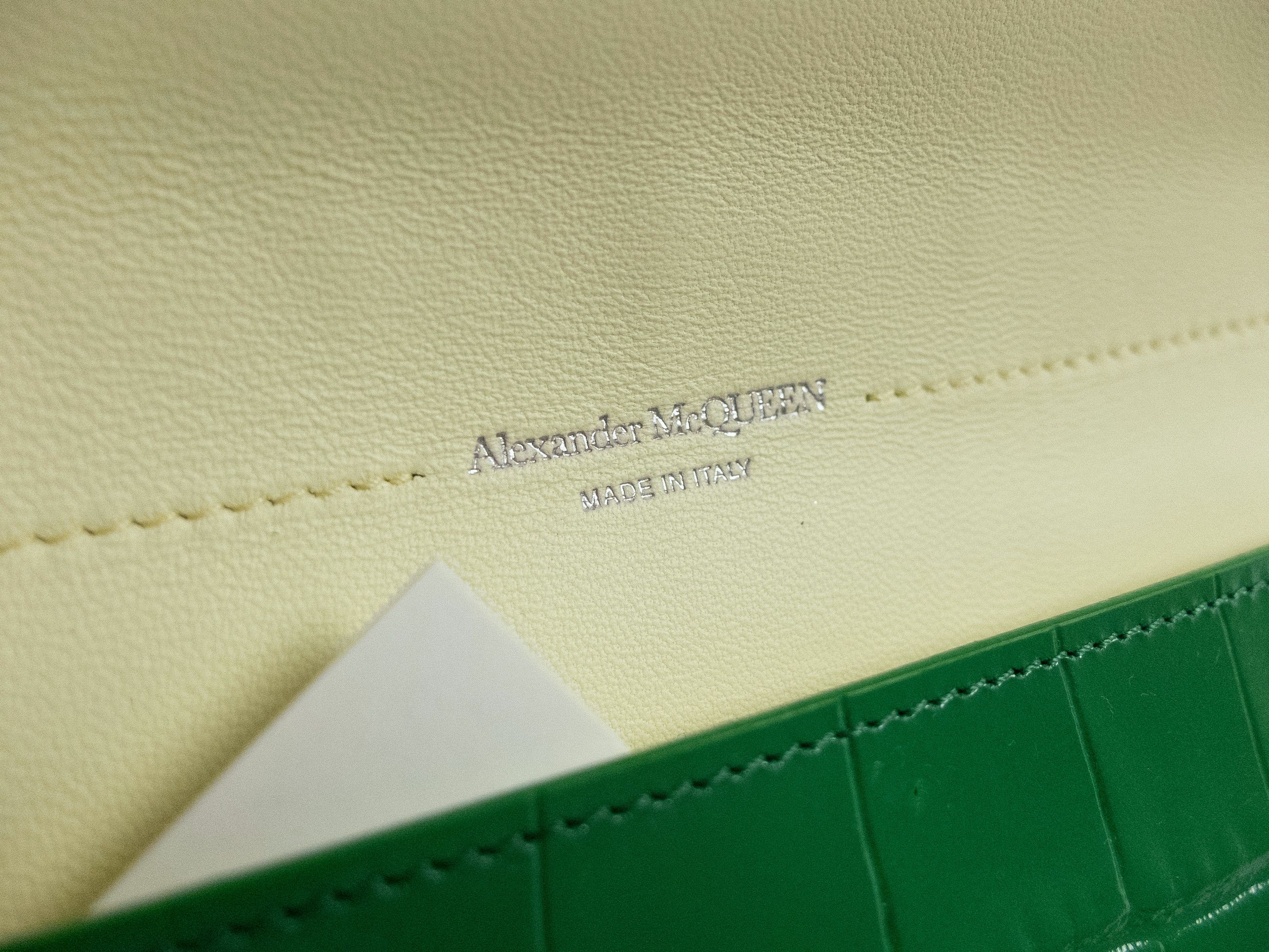 Alexander McQueen ALEXANDER MCQUEEN green croc effect leather clutch bag q Size ONE SIZE - 11 Thumbnail