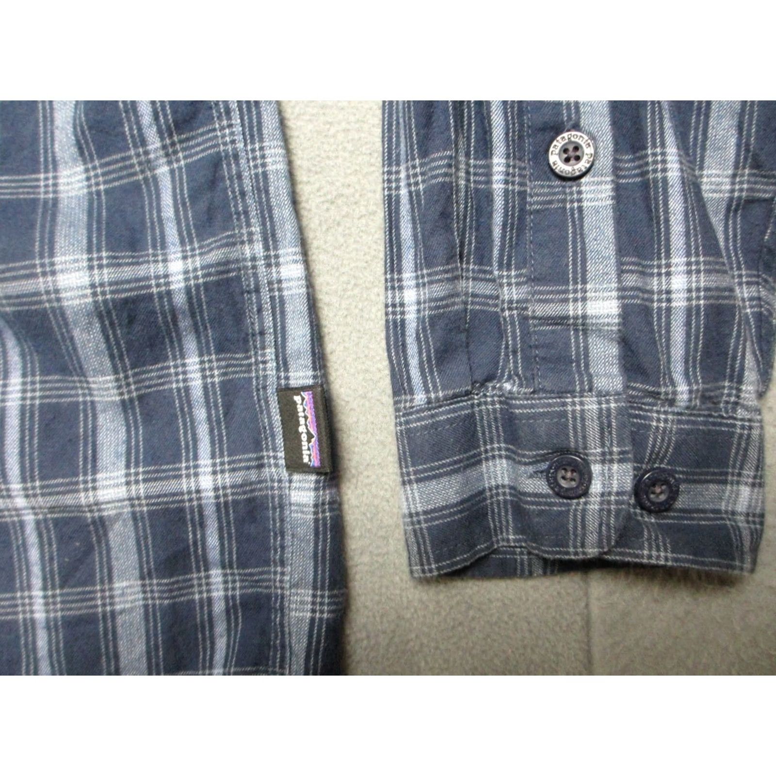Patagonia Patagonia Mens Medium Blue Plaid Outdoor Casual Long Sleeve Button Up Size US M / EU 48-50 / 2 - 2 Thumbnail