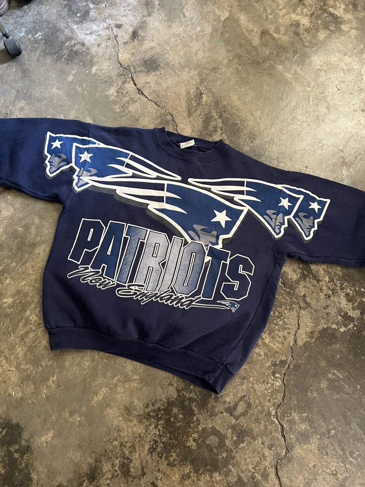 NFL 90s Cliff Engle New England Patriots AOP Crewneck Game Day Size US L / EU 52-54 / 3 - 1 Thumbnail