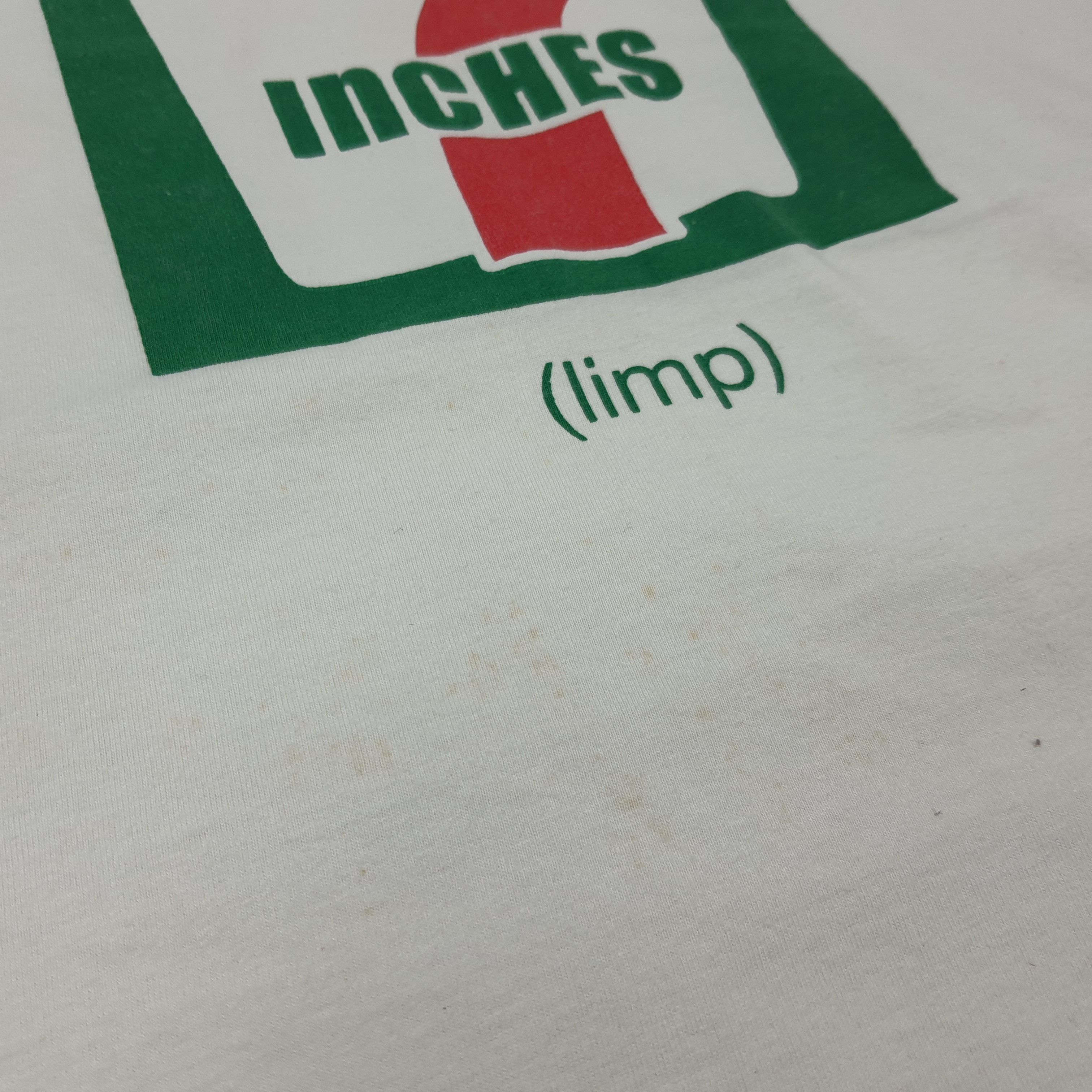 Japanese Brand 7 Eleven Parody 7 Inches LIMP Graphic Tee C299N33 Size US M / EU 48-50 / 2 - 6 Thumbnail