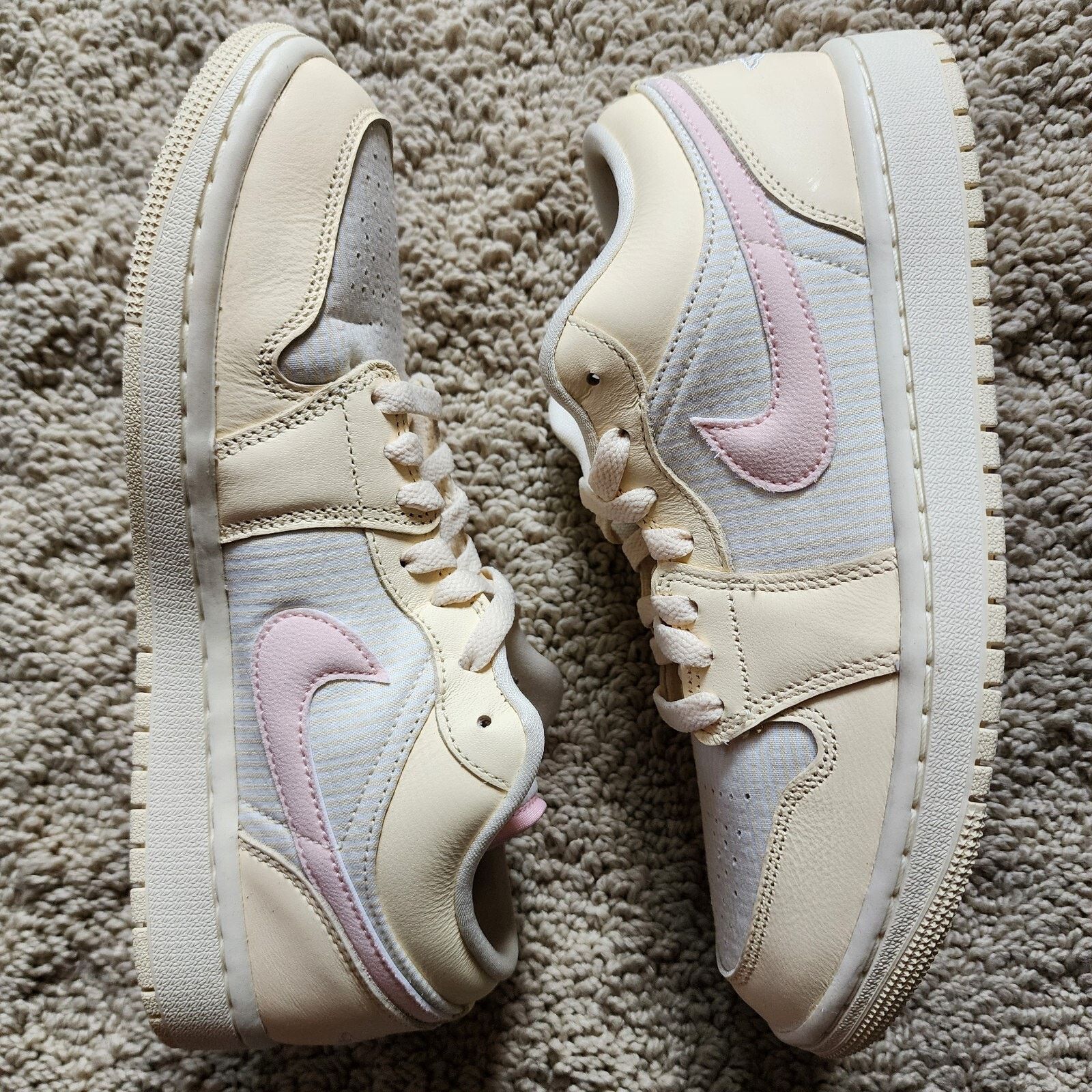 Jordan Brand Wmns Air Jordan 1 SE Low Muslin Legend Pink Brand New Sz 9 Size US 9 / IT 39 - 1 Thumbnail