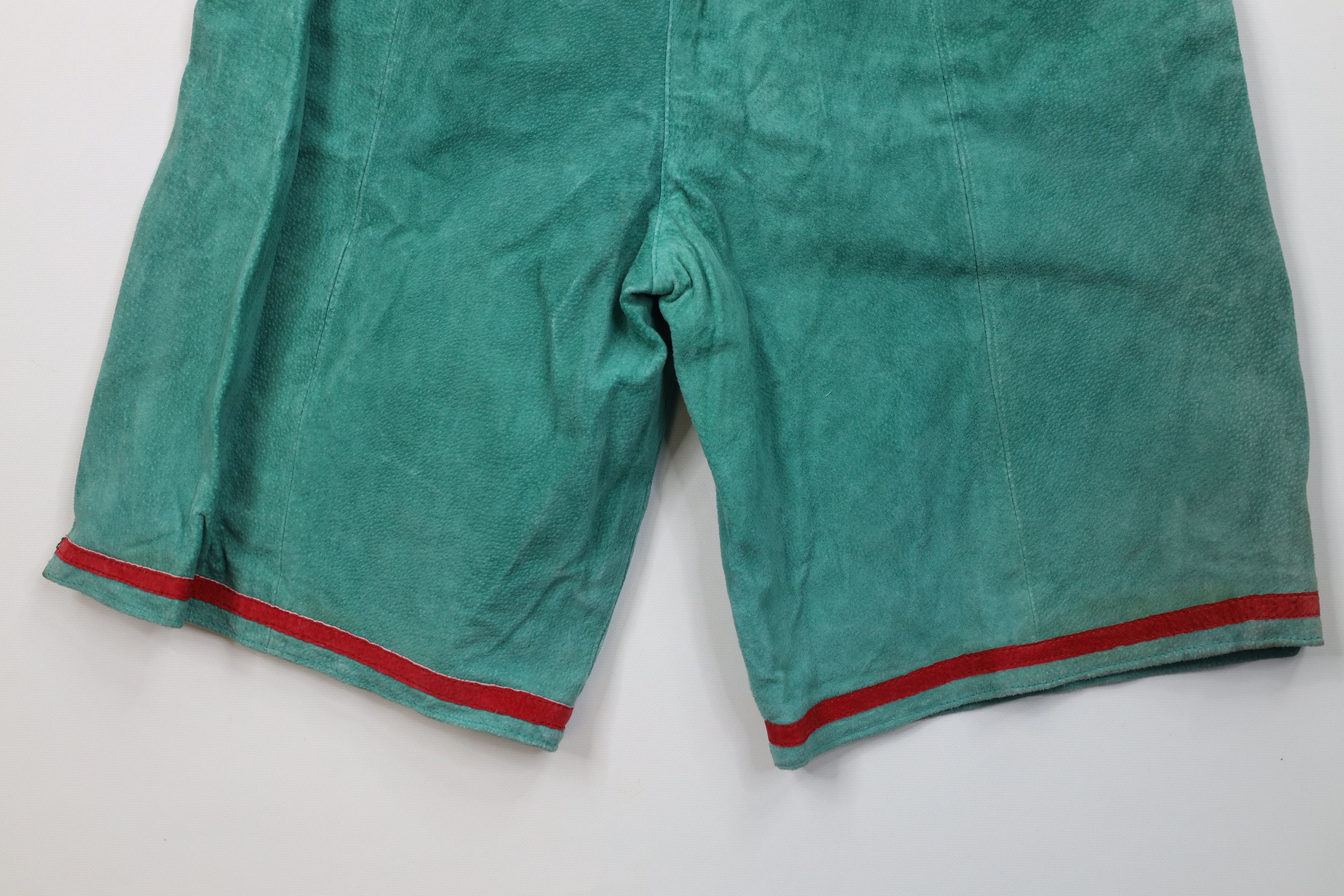 Vintage Vintage 90s Streetwear Suede Leather Shorts Green Red Size US 32 / EU 48 - 14 Thumbnail