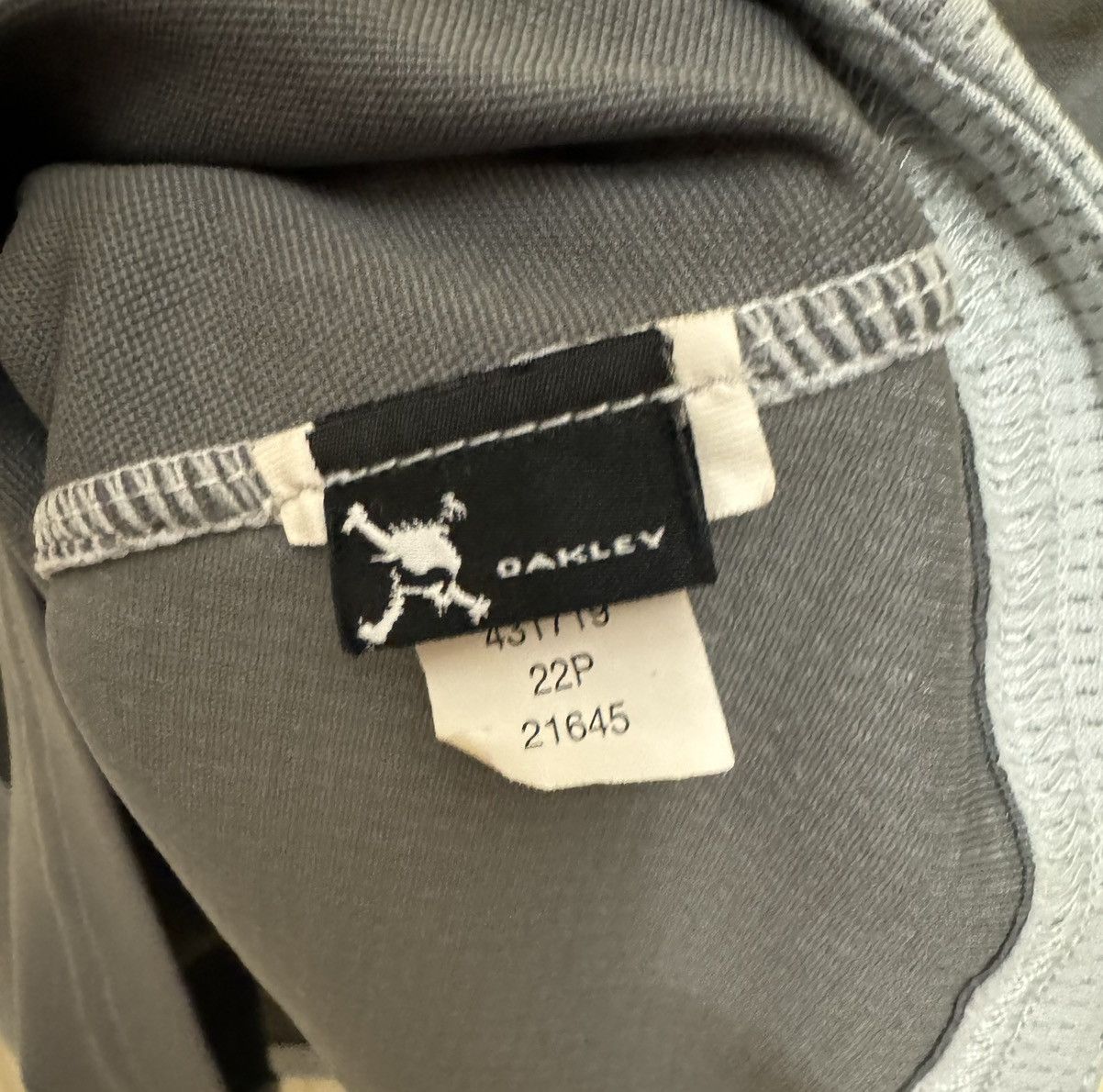 Oakley × Vintage Oakley vintage half zip tee XL Size US XL / EU 56 / 4 - 9 Thumbnail