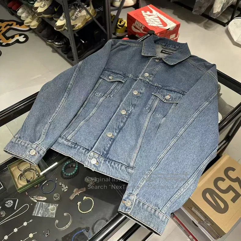 Balenciaga Balenciaga Classic Washed Denim Jacket Size US S / EU 44-46 / 1 - 1 Thumbnail